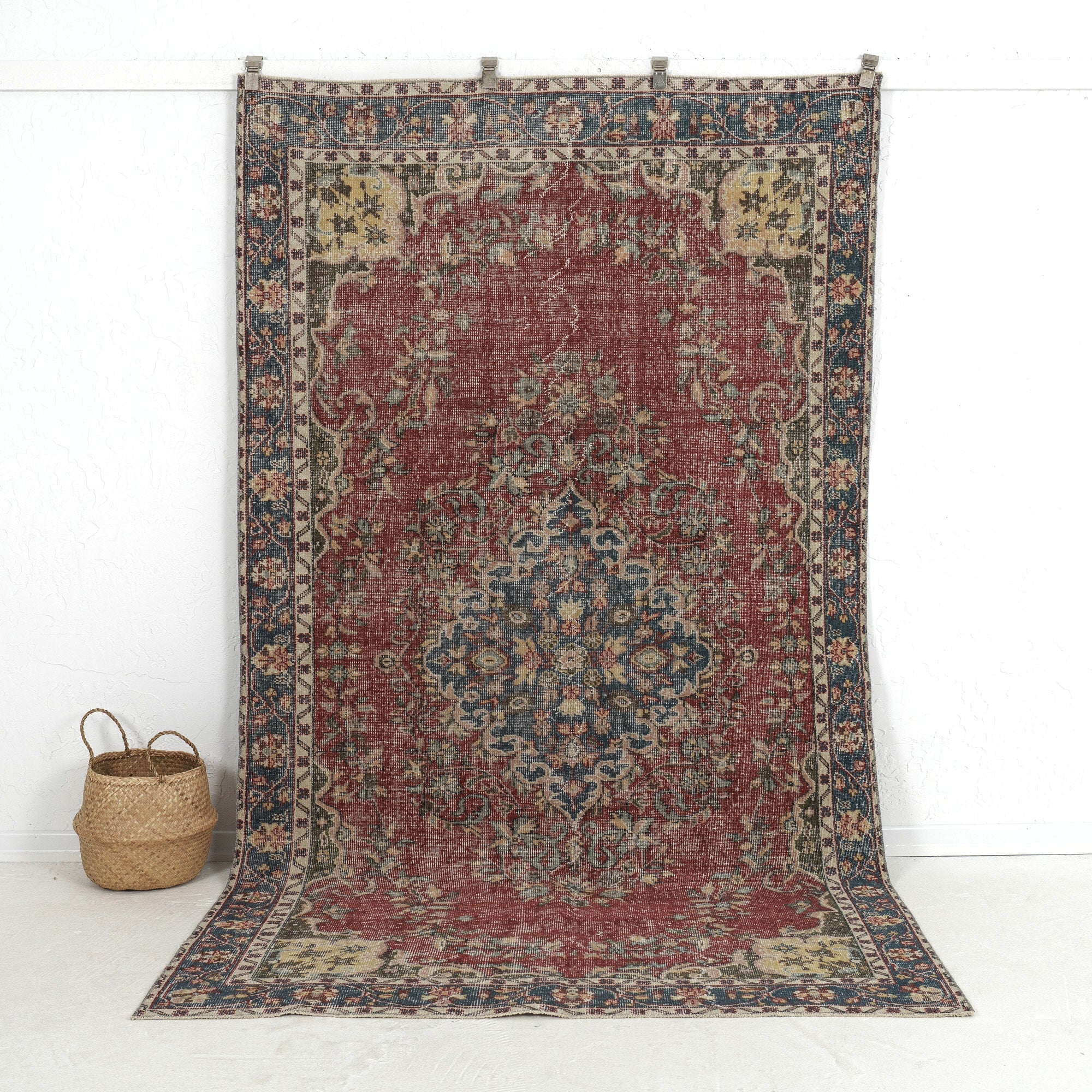 Perithia - Persian Rug, Unique Handcrafted Artistry