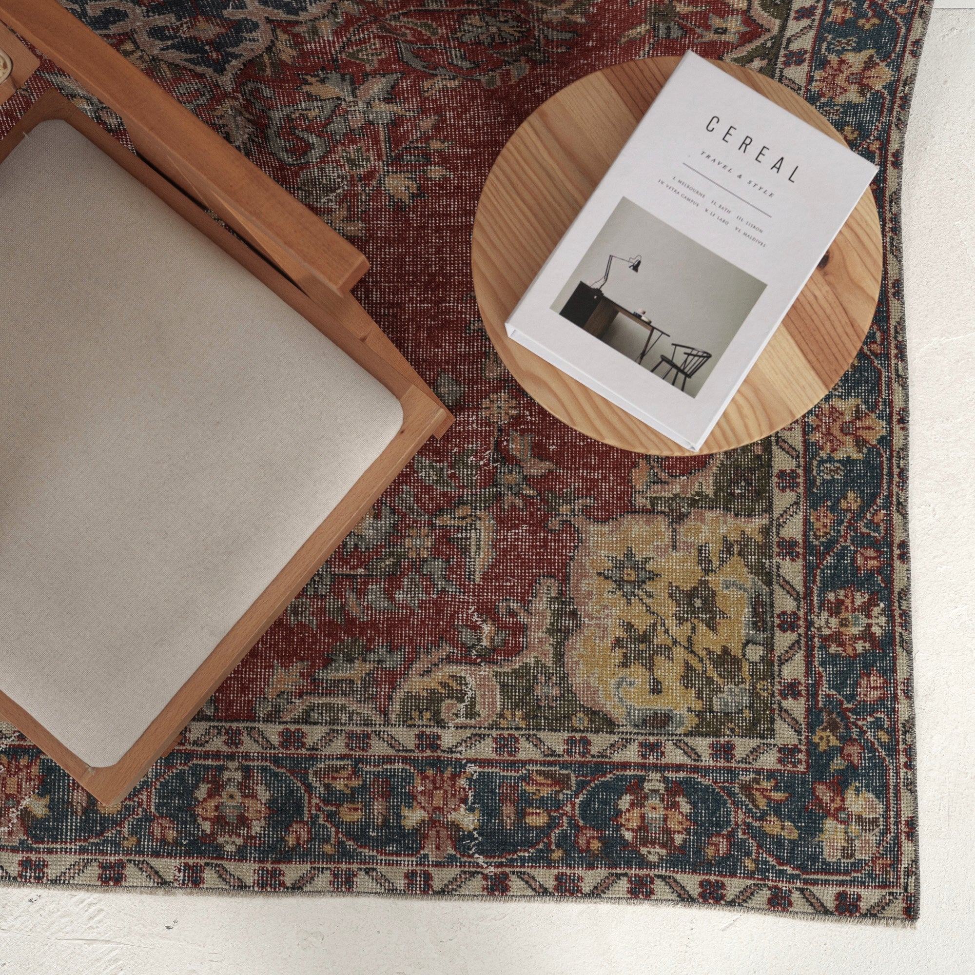 Perithia - Oriental Rug, Exquisite Antique Design