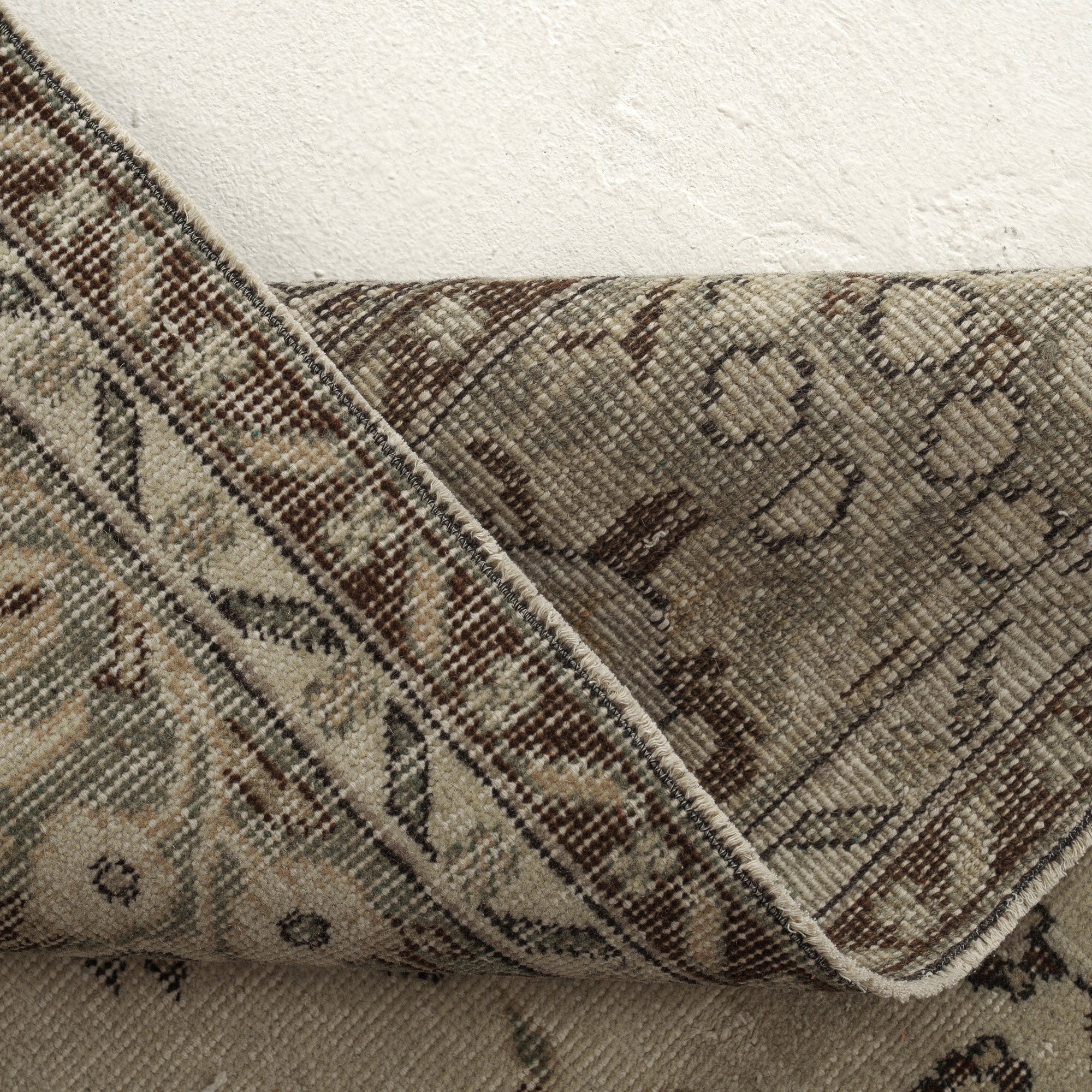 Abbey - Dining Room Rug, Classic Artisan Crafted