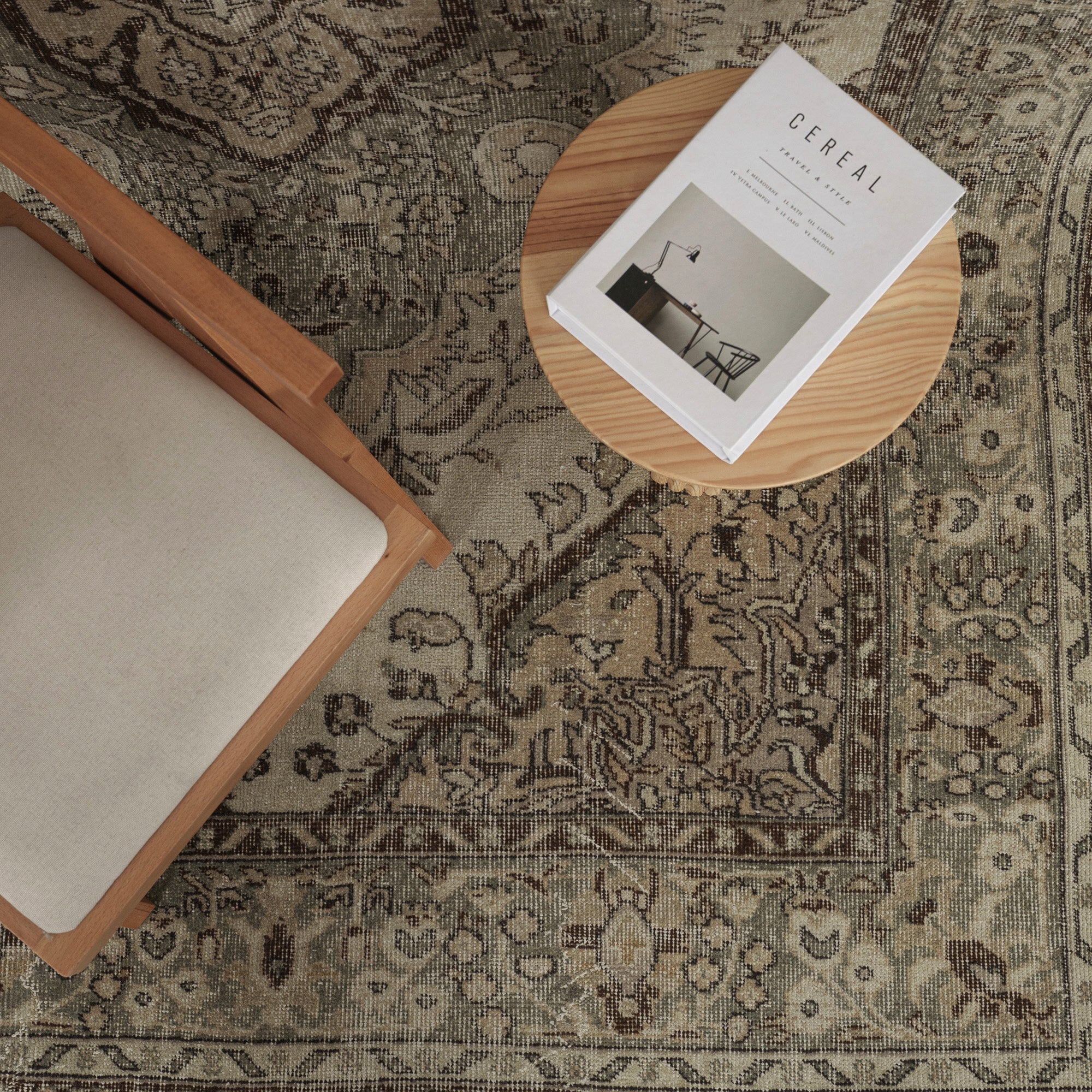 Abbey - Oriental Vintage Rug, Collector's Edition