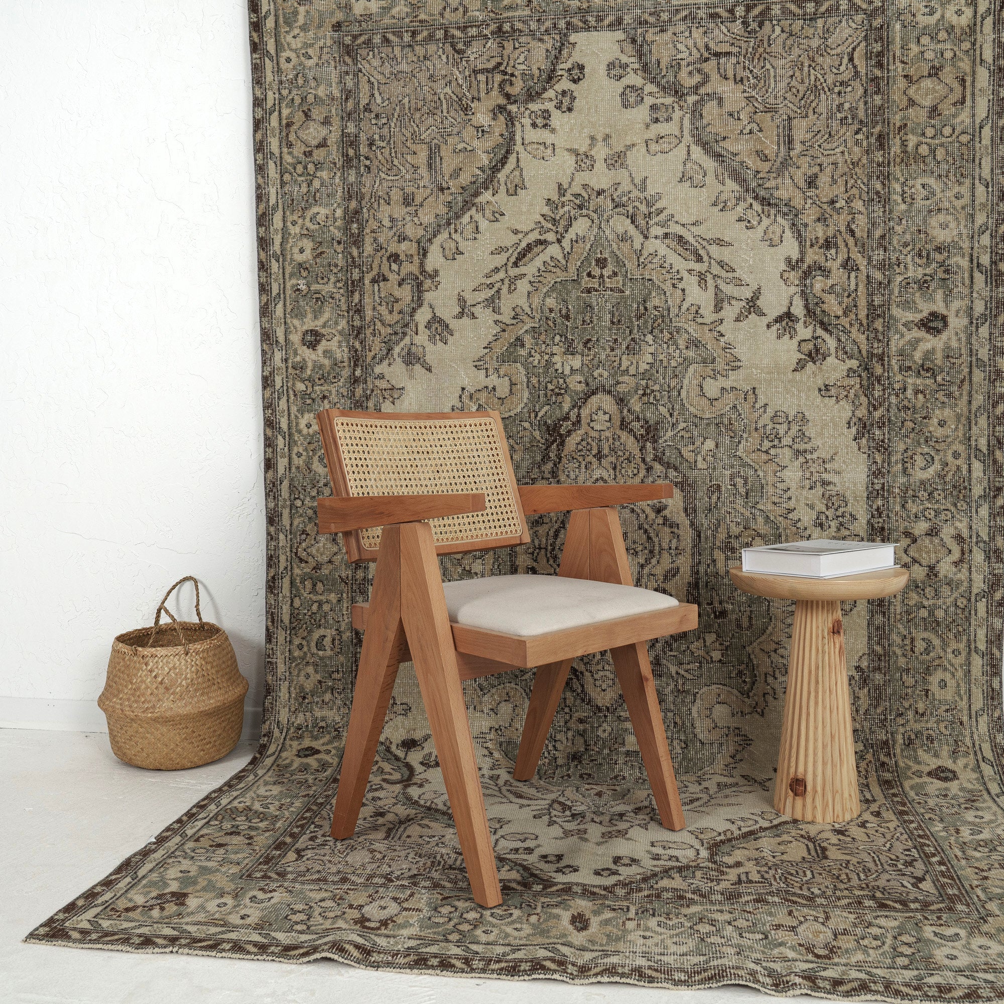 Abbey - Living Room Rug, Elegant & Unique