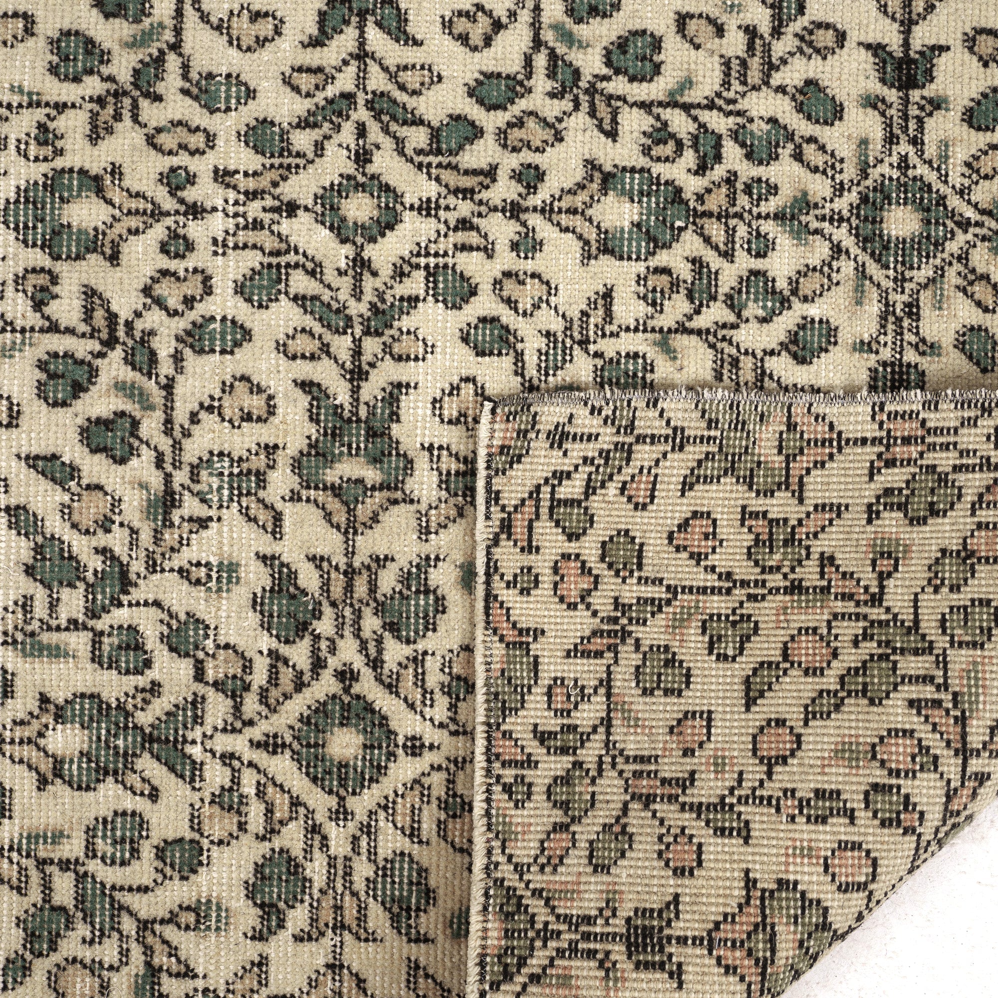 Ciara - Oriental Rug, Timeless & Exquisite