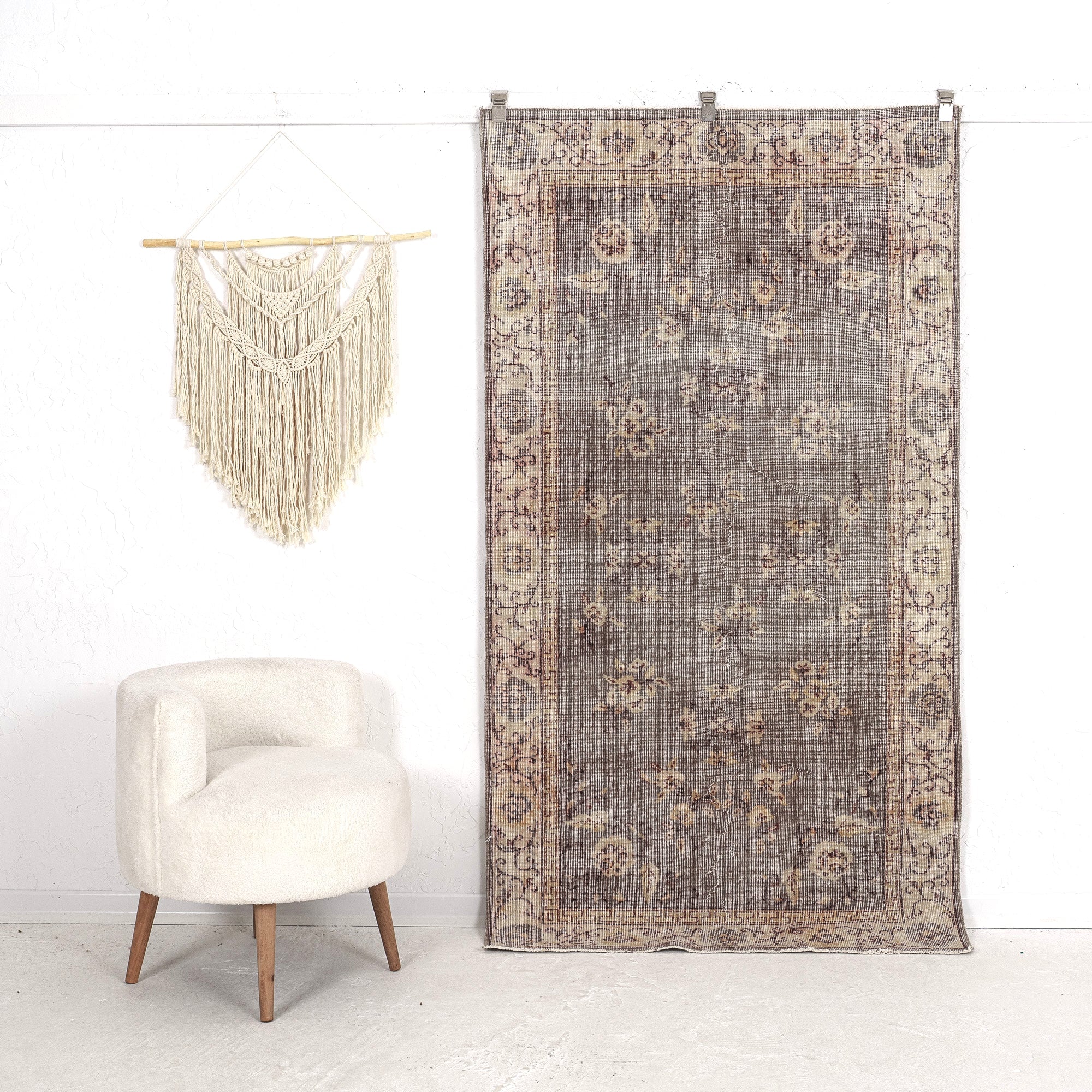 Dulcia - Persian Rug, Handcrafted & Timeless