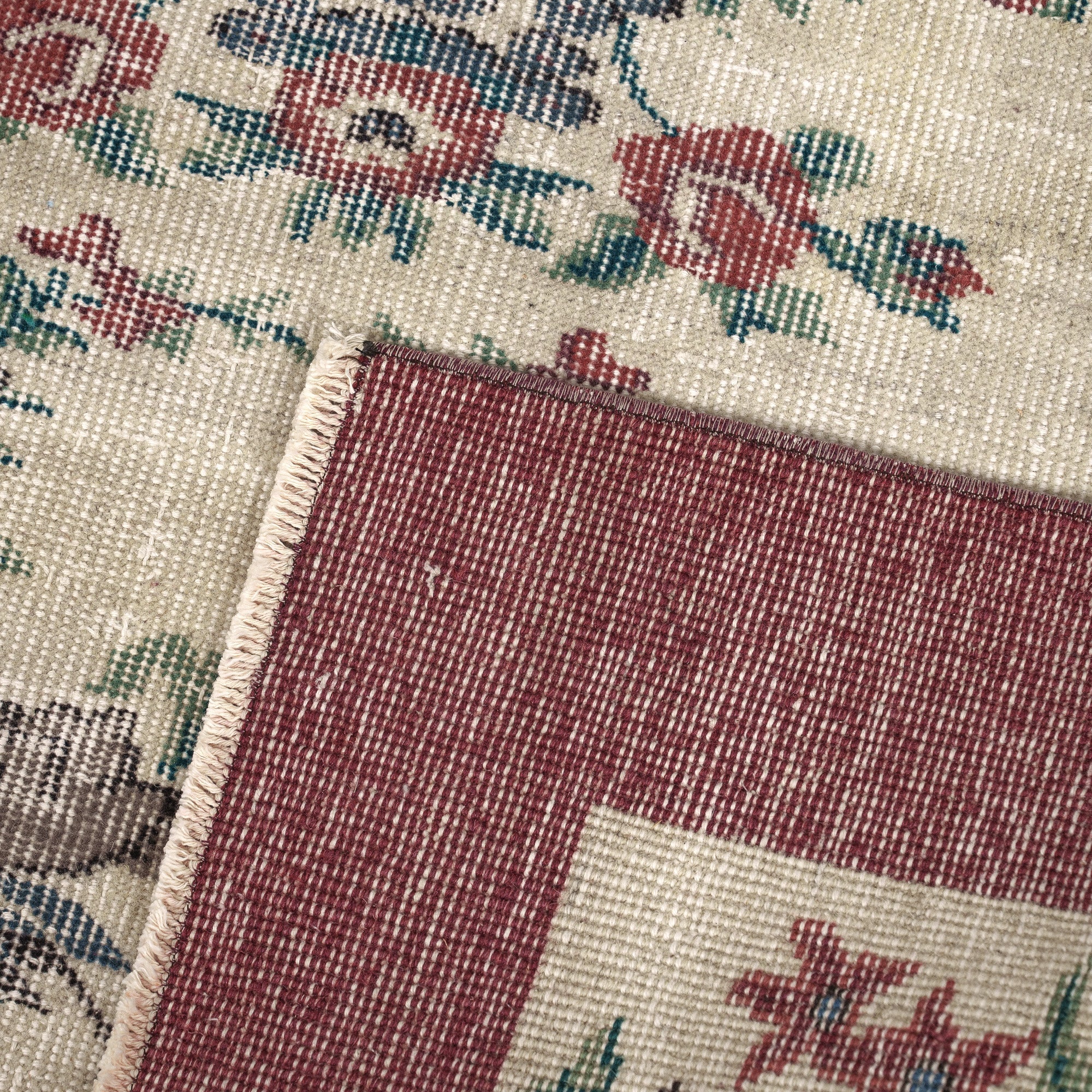 Eleanie - Oriental Rug, Exquisite Antique Design