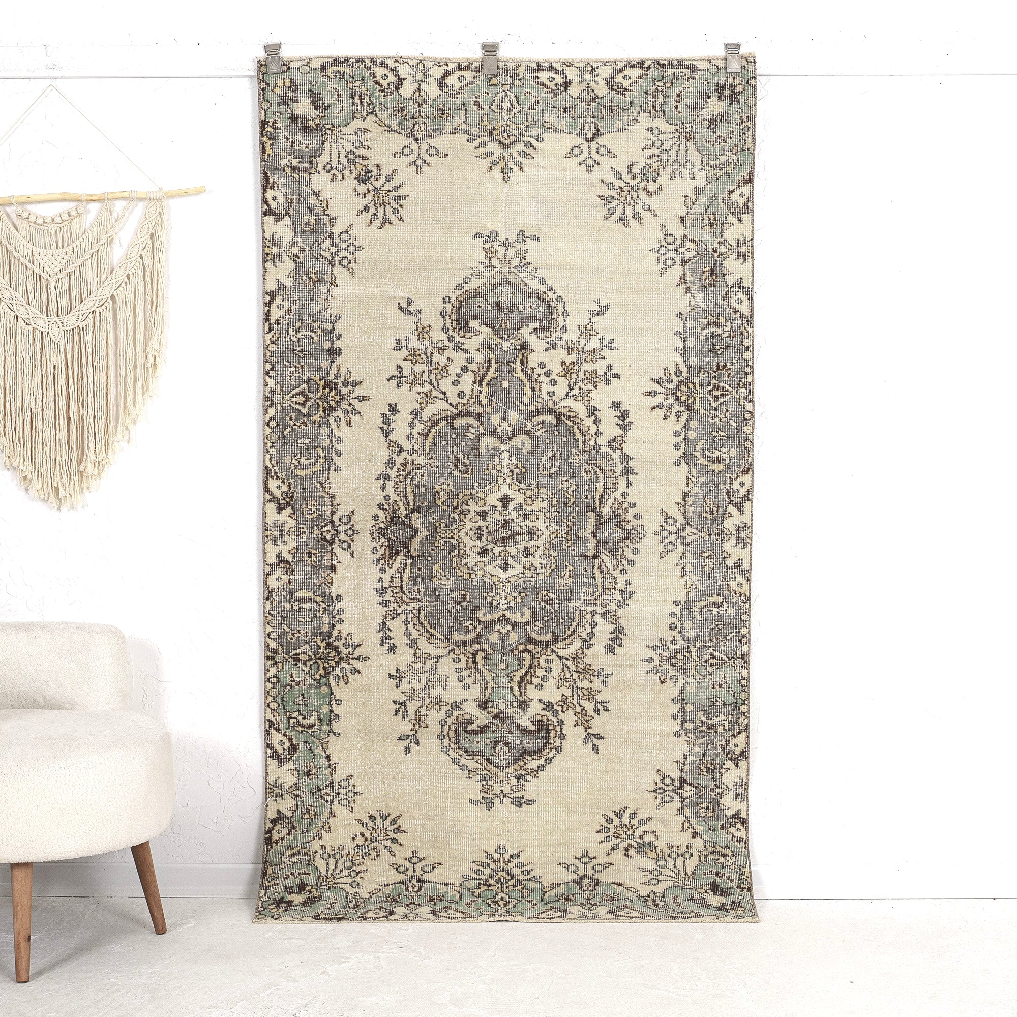 Fawna - Persian Rug, Handcrafted & Timeless