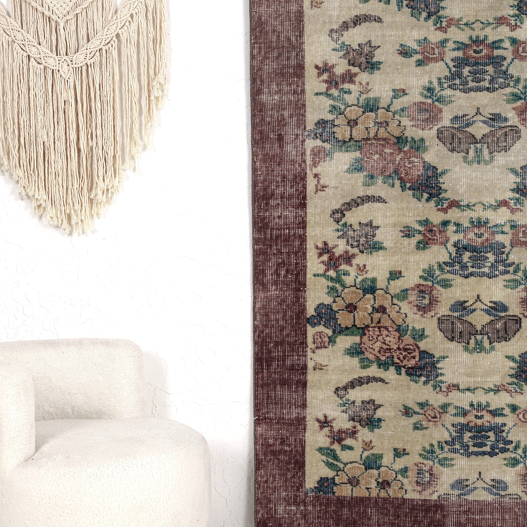Lalla - Persian Rug, Handcrafted & Timeless