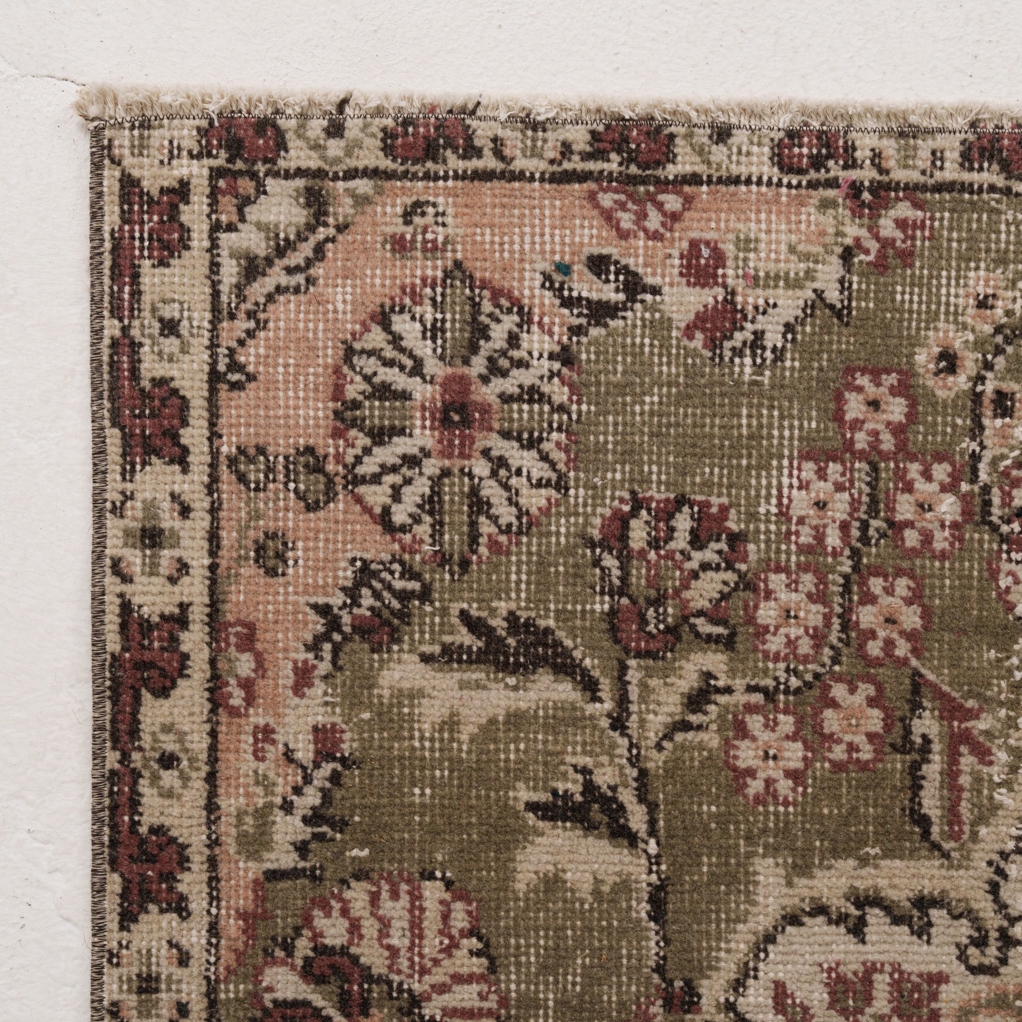 5x9 Beige Turkish Rug