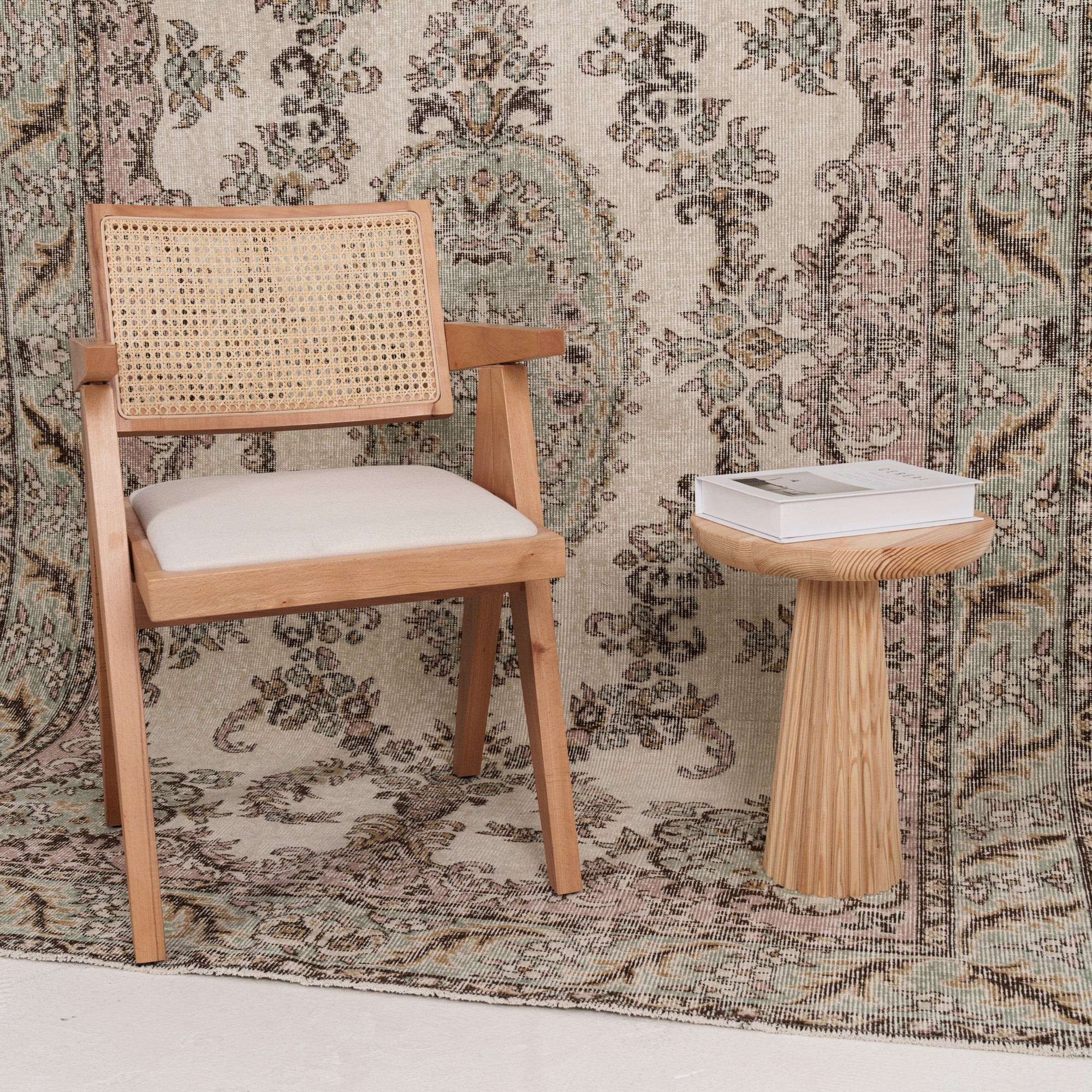 6x9 Beige Turkish Rug