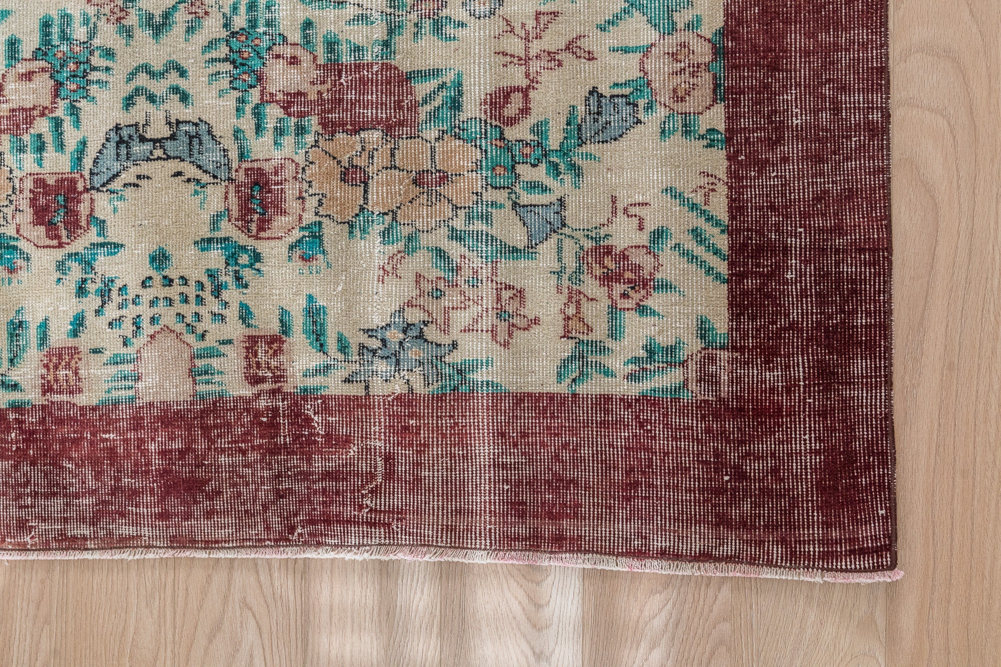 Natira - Dining Room Rug, Authentic Oriental Design