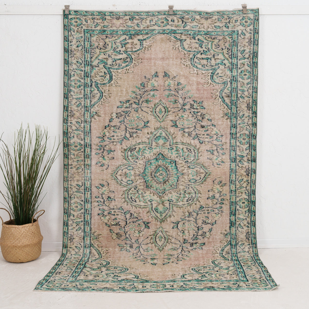 Felarise - Vintage Turkish Area Rug