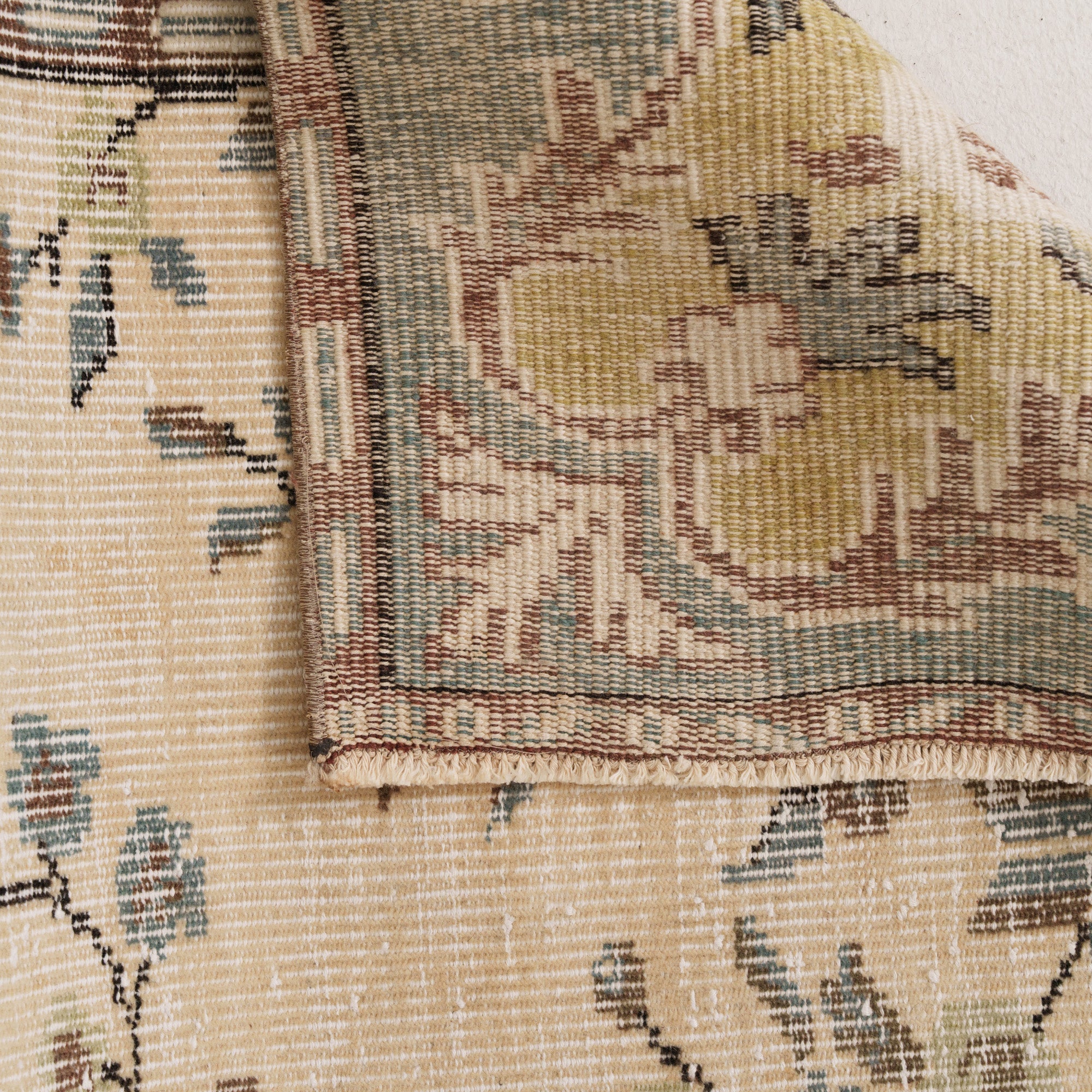 Floral 6x9 Beige Rug