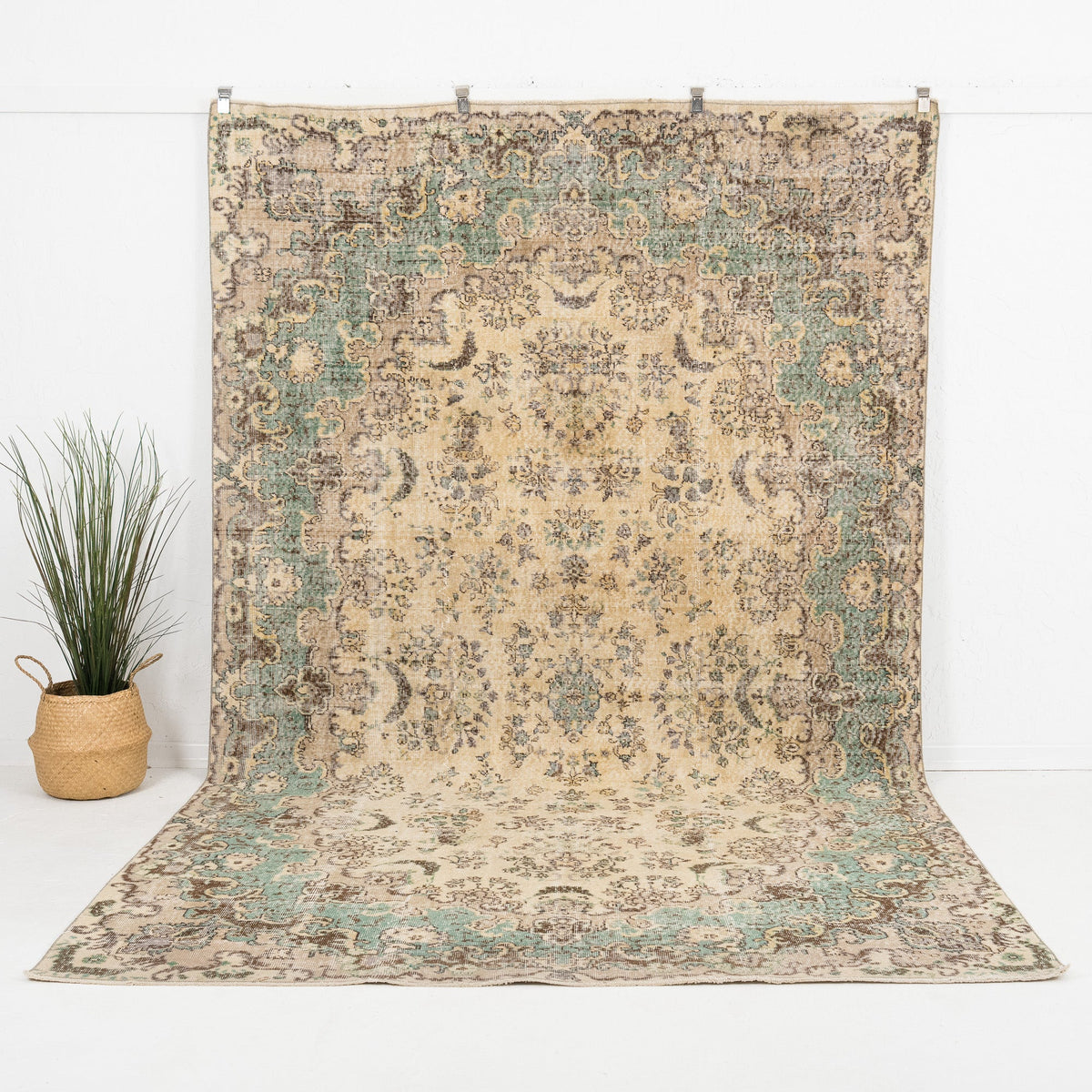 Yseline - Vintage Turkish Area Rug