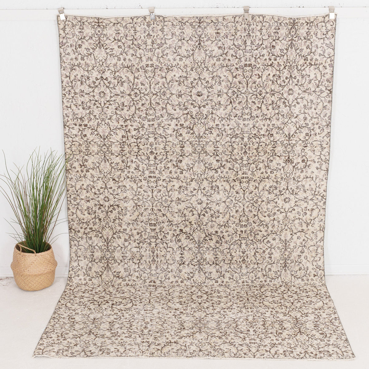 Amdiria - Vintage Turkish Area Rug