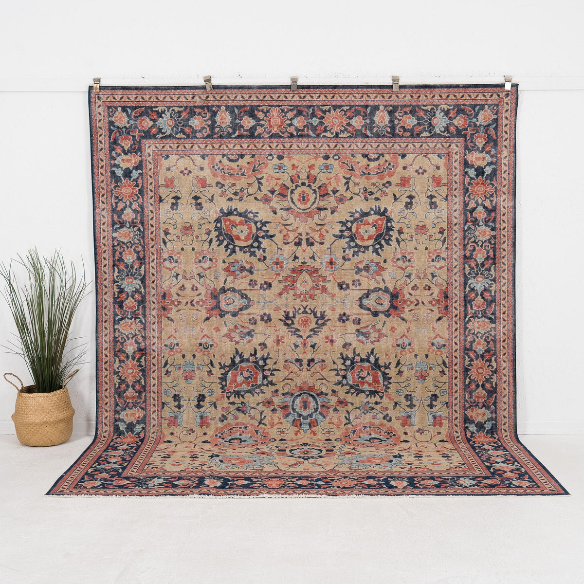 Orianesse - Vintage Turkish Area Rug