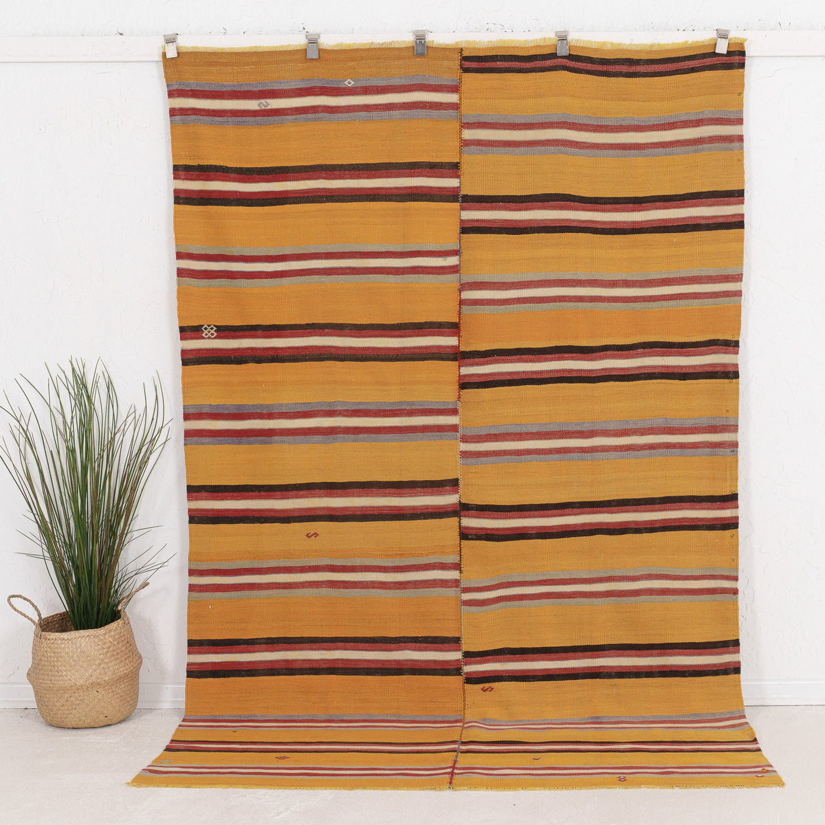 Raelisess - Vintage Turkish Area Rug