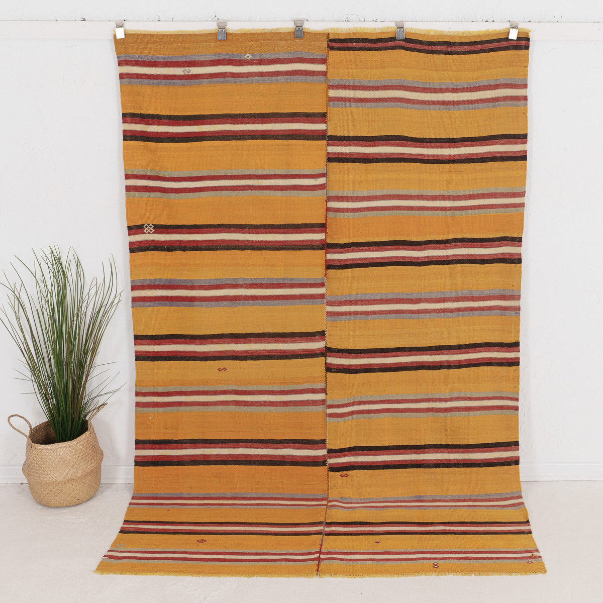 Raelisess - Vintage Turkish Area Rug