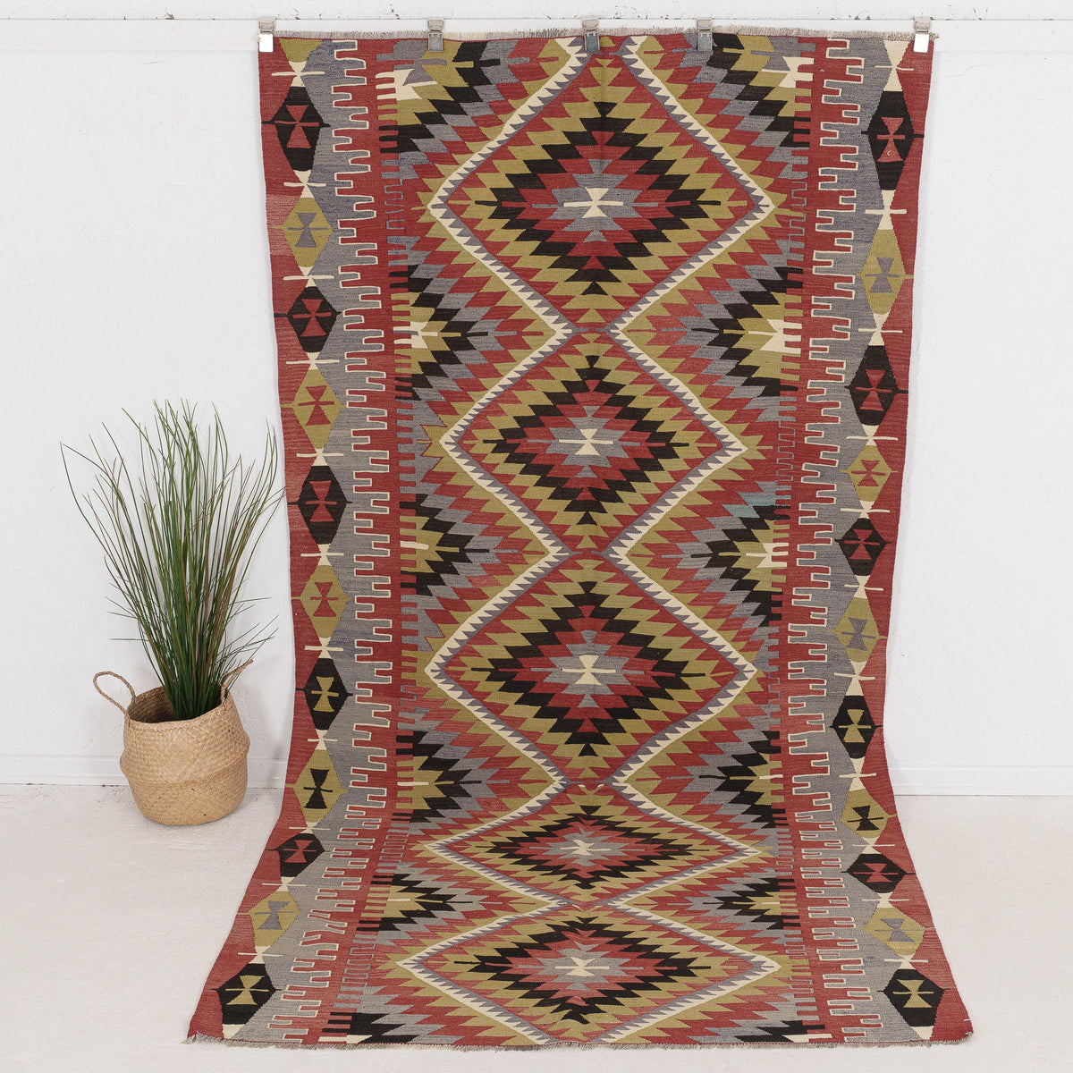 Raelisis - Vintage Turkish Area Rug