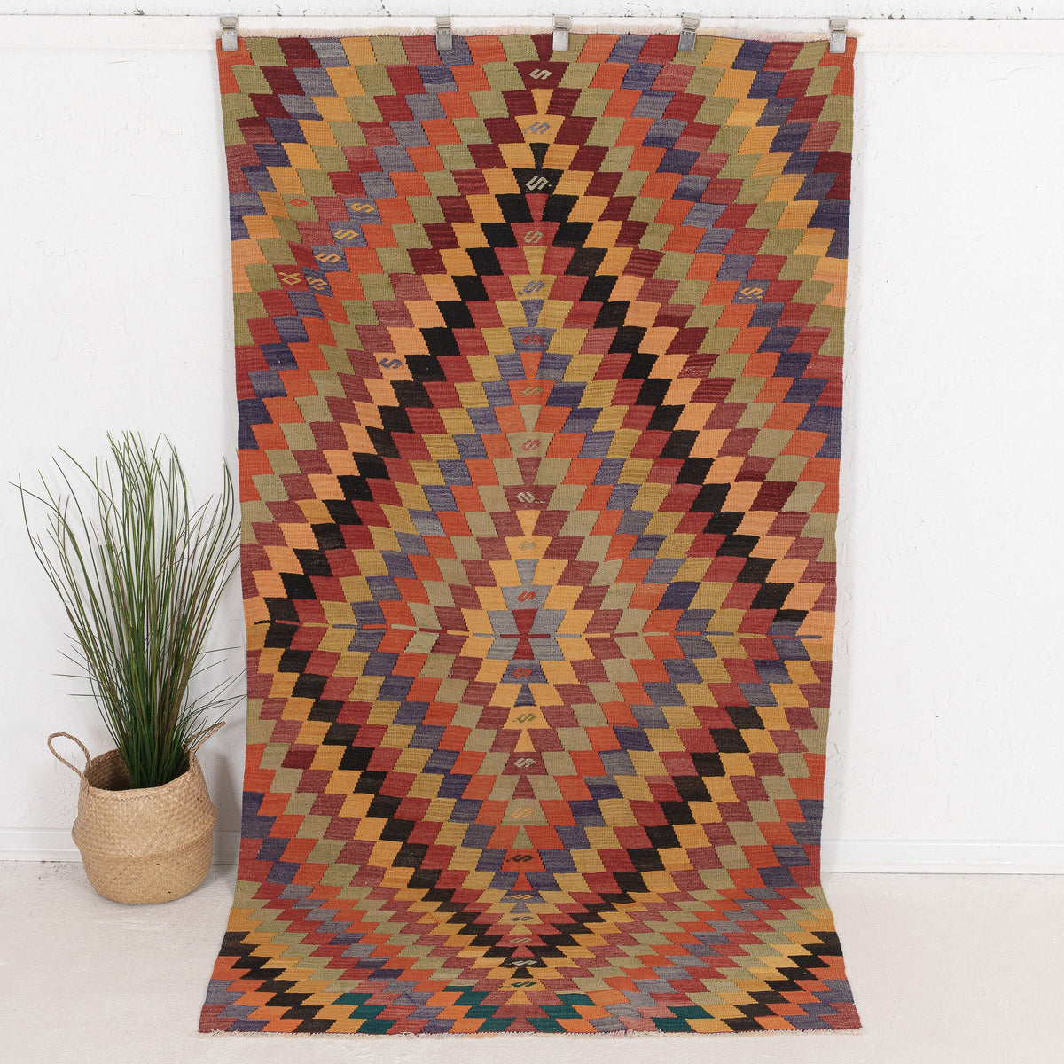 Saerinia - Vintage Turkish Area Rug