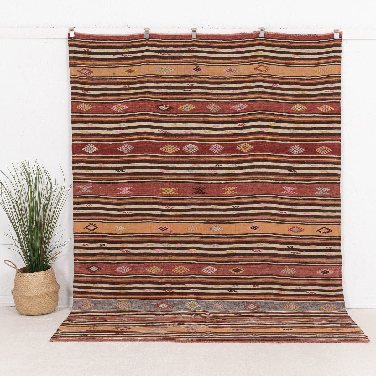 Taelysaria - Vintage Turkish Area Rug