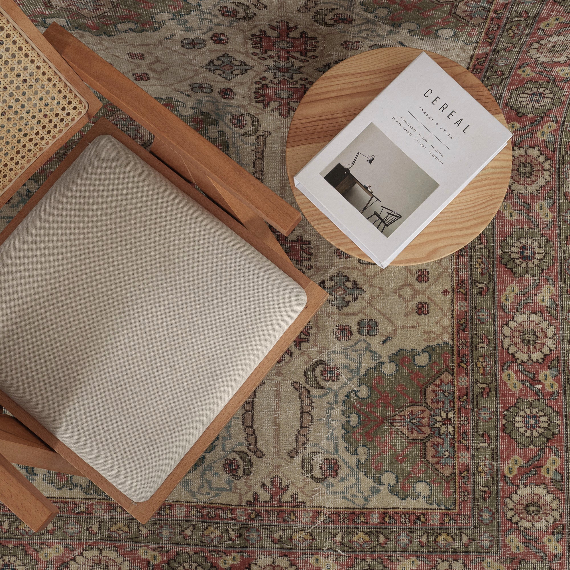 Yelindra - Living Room Rug, Elegant & Unique