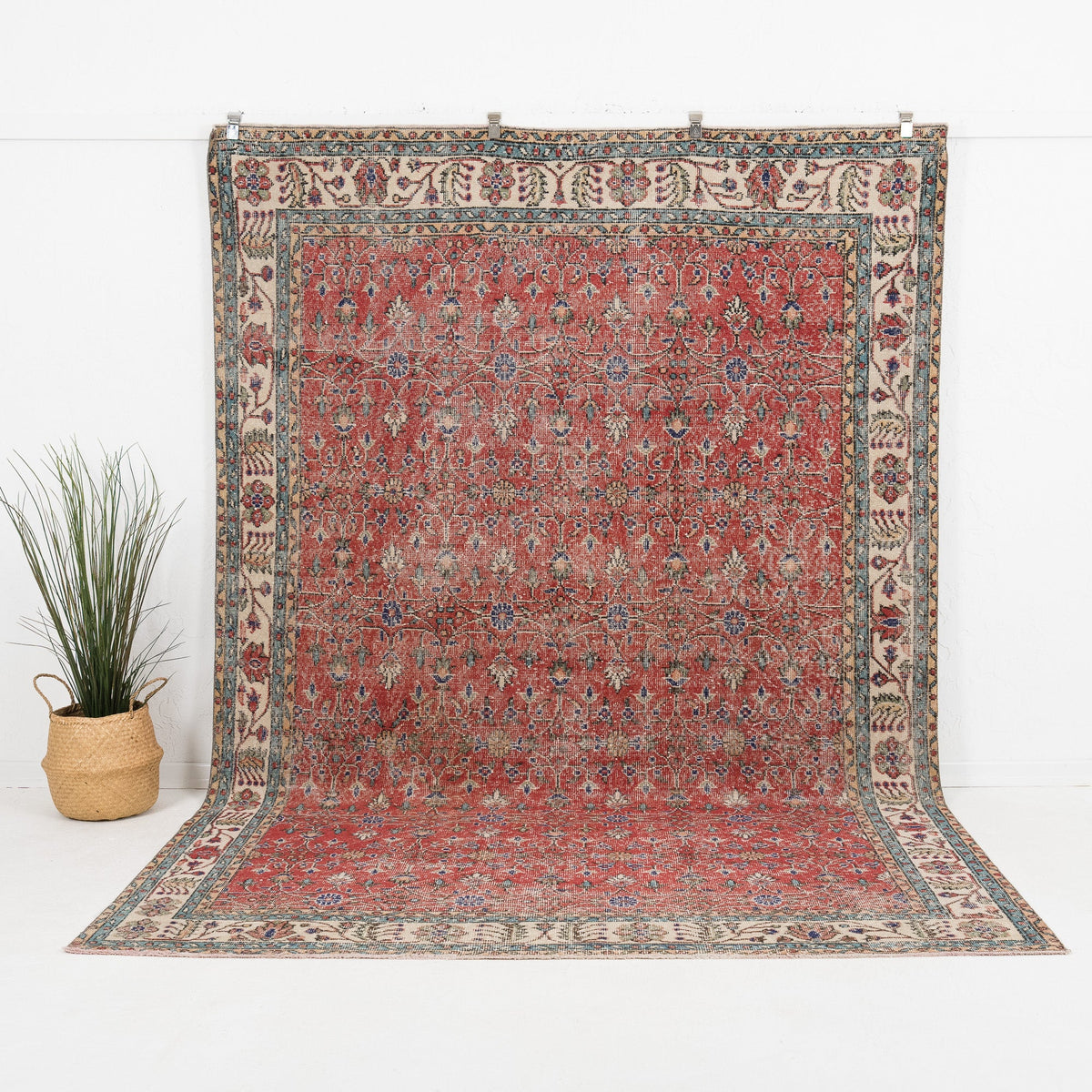 Lioraen - Vintage Turkish Area Rug