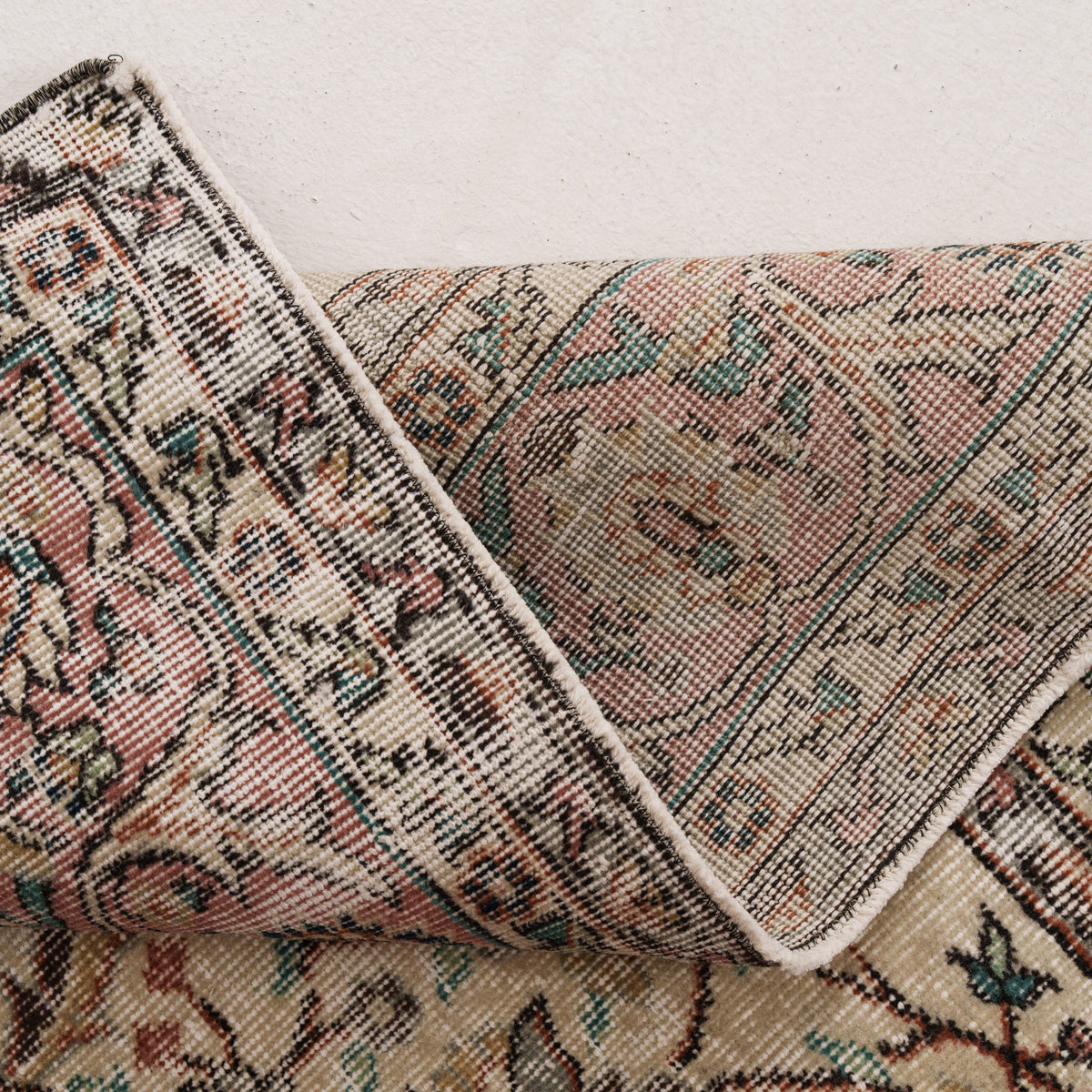 Geometric 7x10 Beige Rug