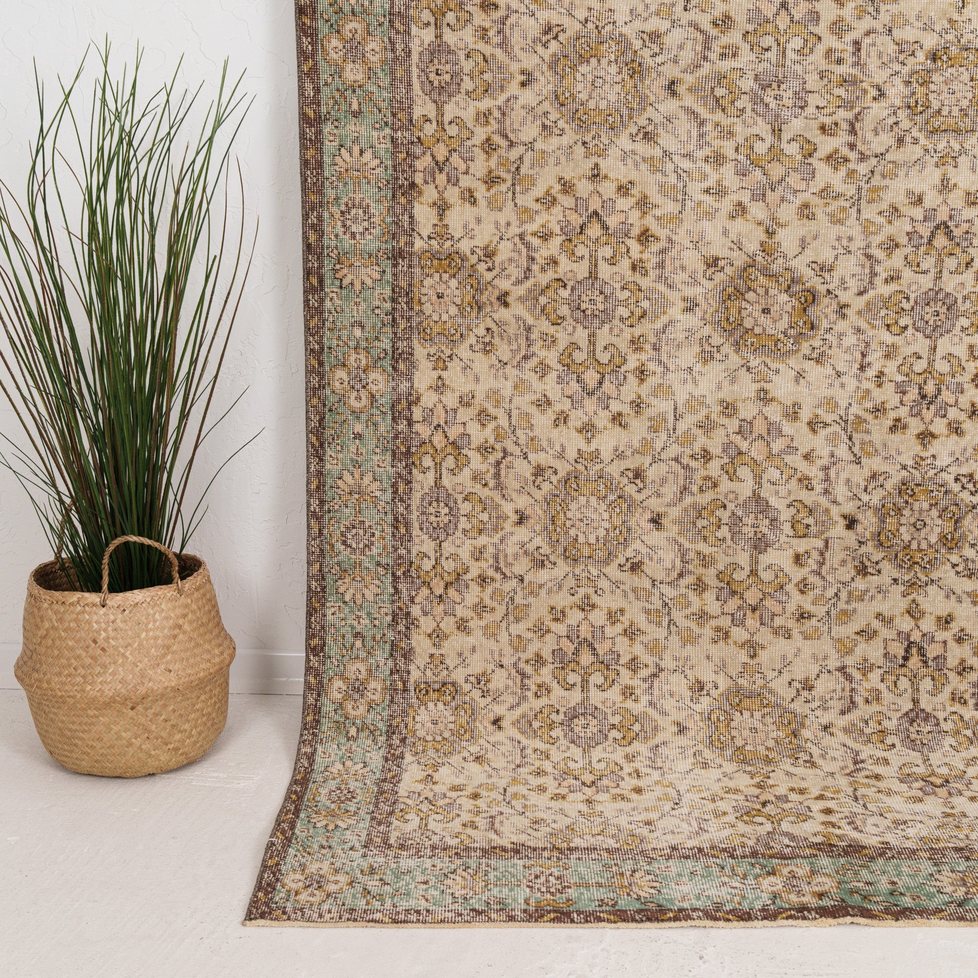 Geometric 5x8 Beige Rug