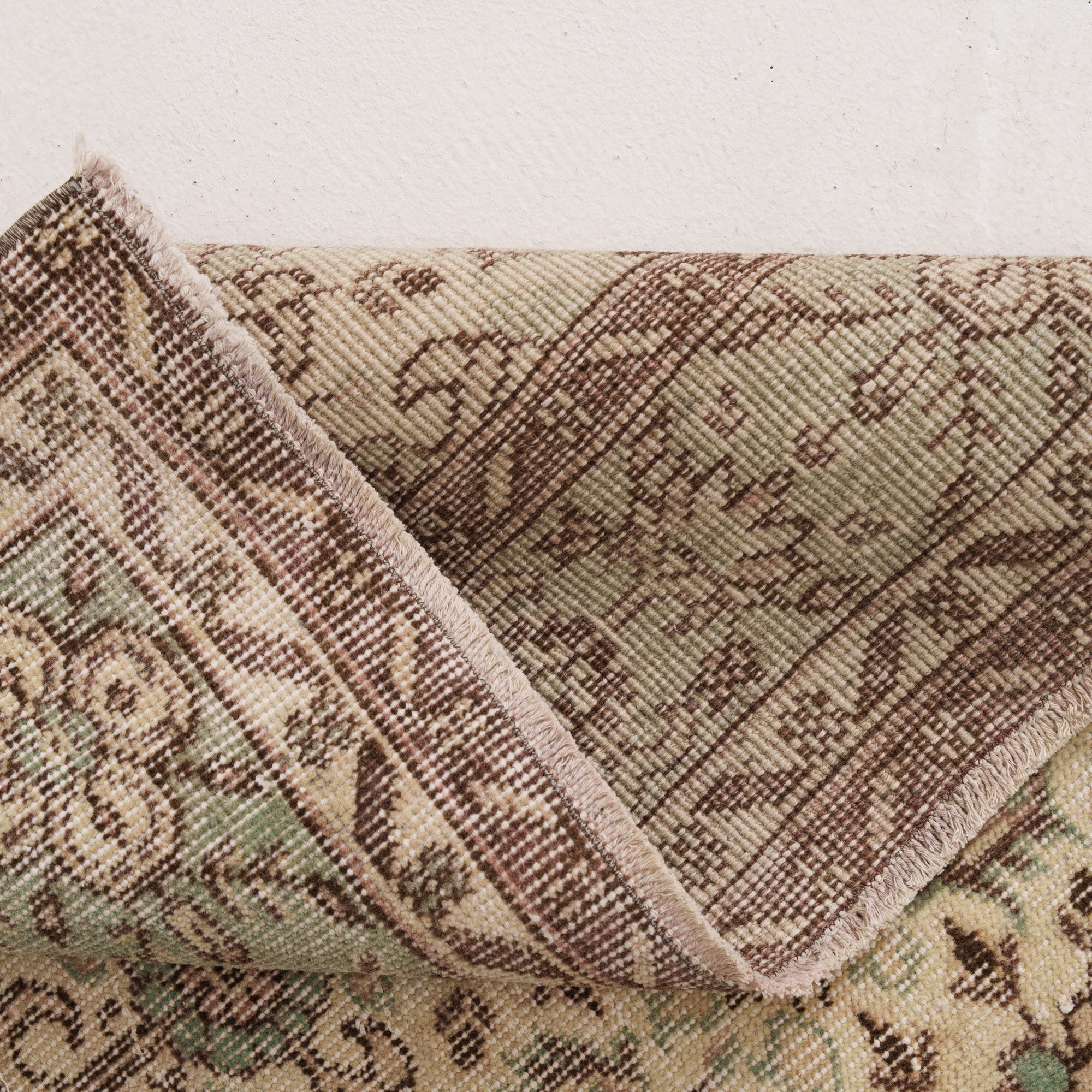 Geometric 7x10 Beige Rug