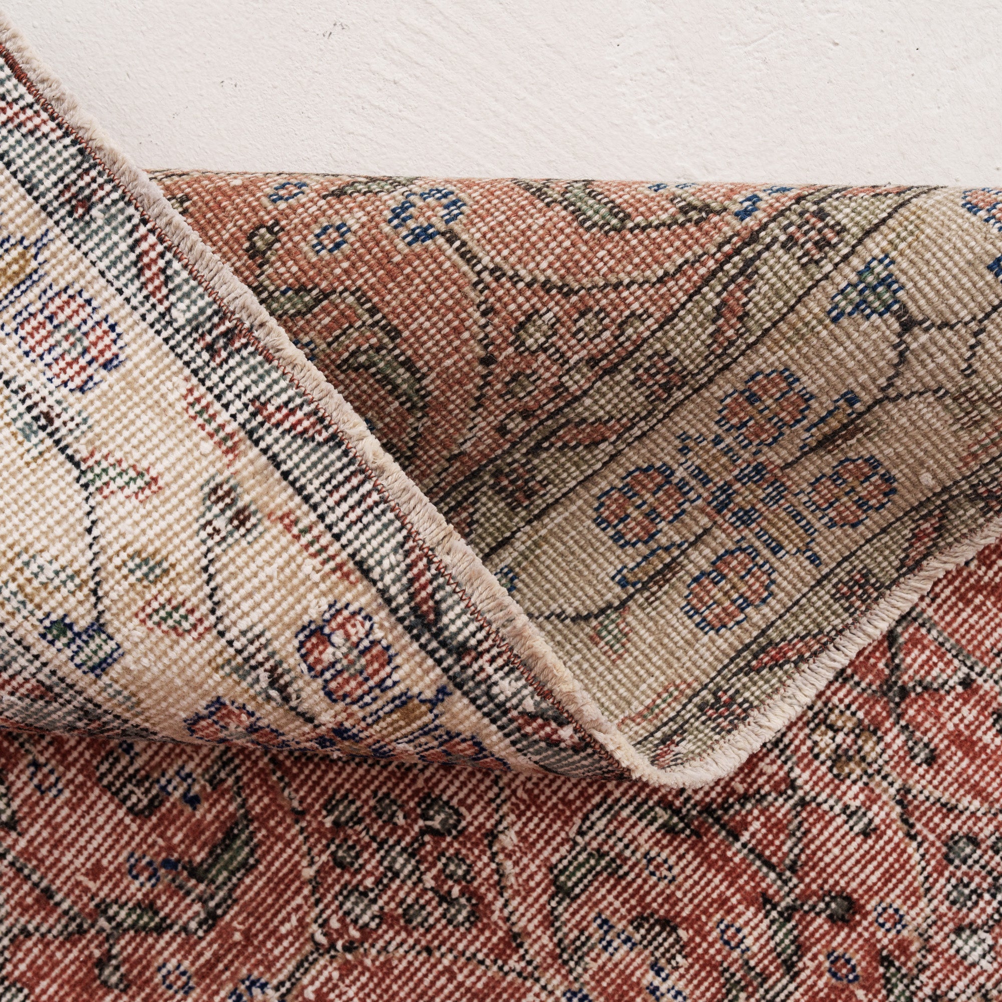 Geometric 5x9 Red Rug