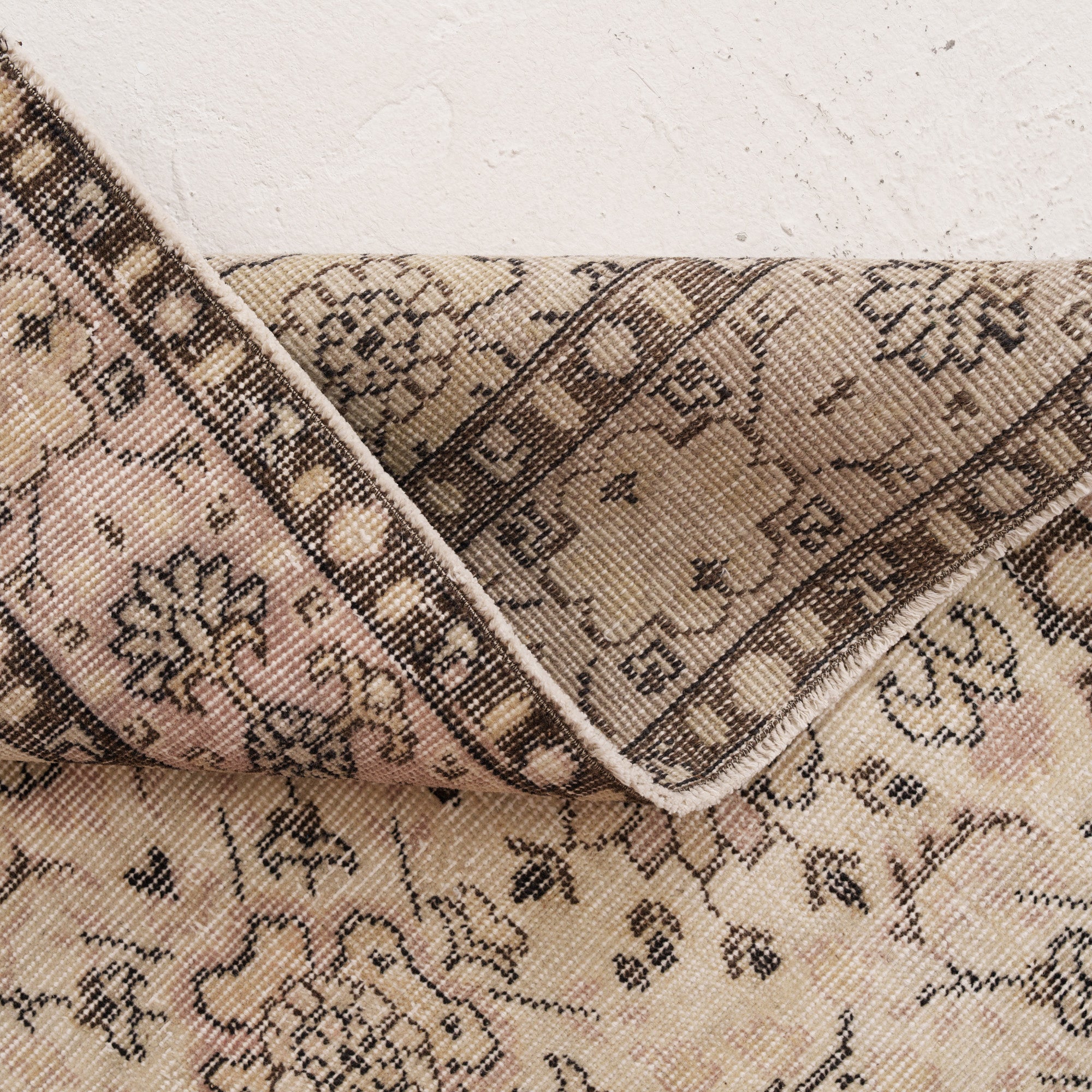 5x9 Beige Turkish Rug