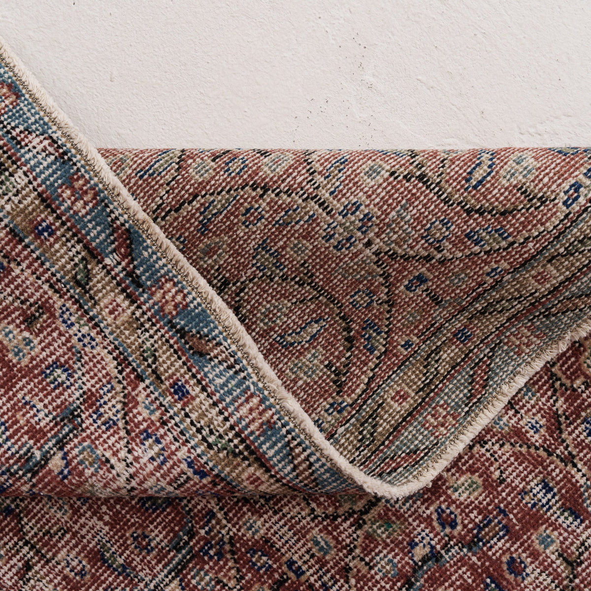 Geometric 6x9 Red Rug