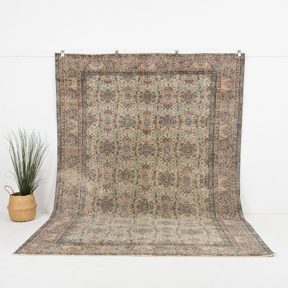 Vaelissa - Vintage Turkish Area Rug