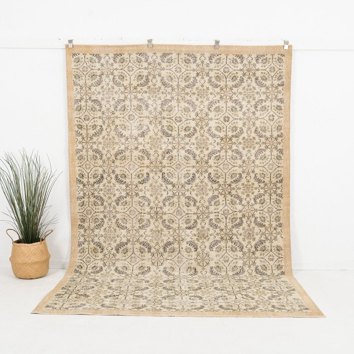 Riselith - Vintage Turkish Area Rug