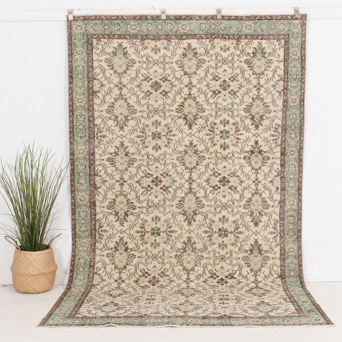 Brinelella - Vintage Turkish Area Rug
