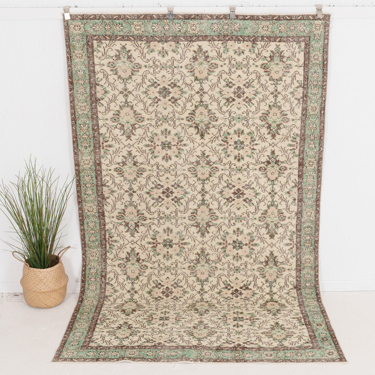 Brinelella - Vintage Turkish Area Rug