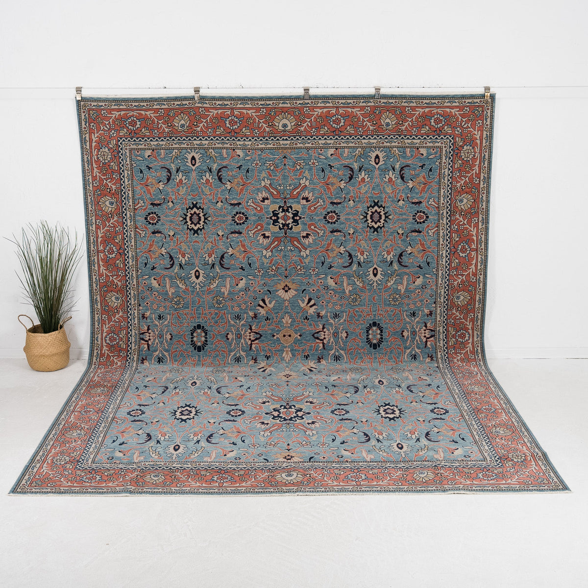 Serenisse - Vintage Turkish Area Rug