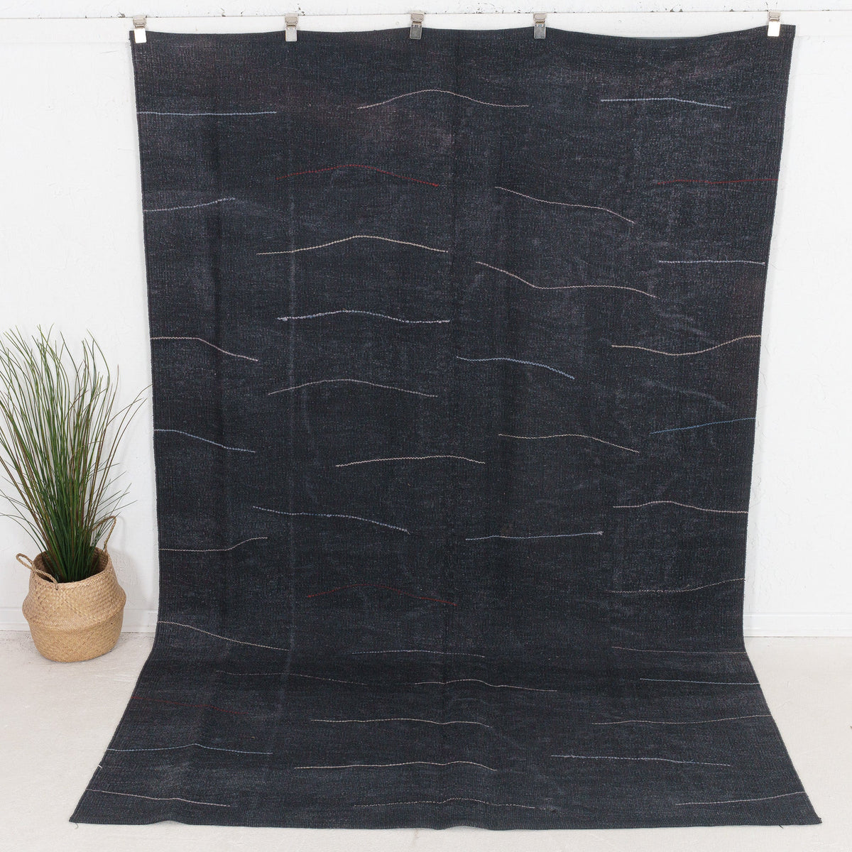 Qaelinine - Vintage Turkish Area Rug