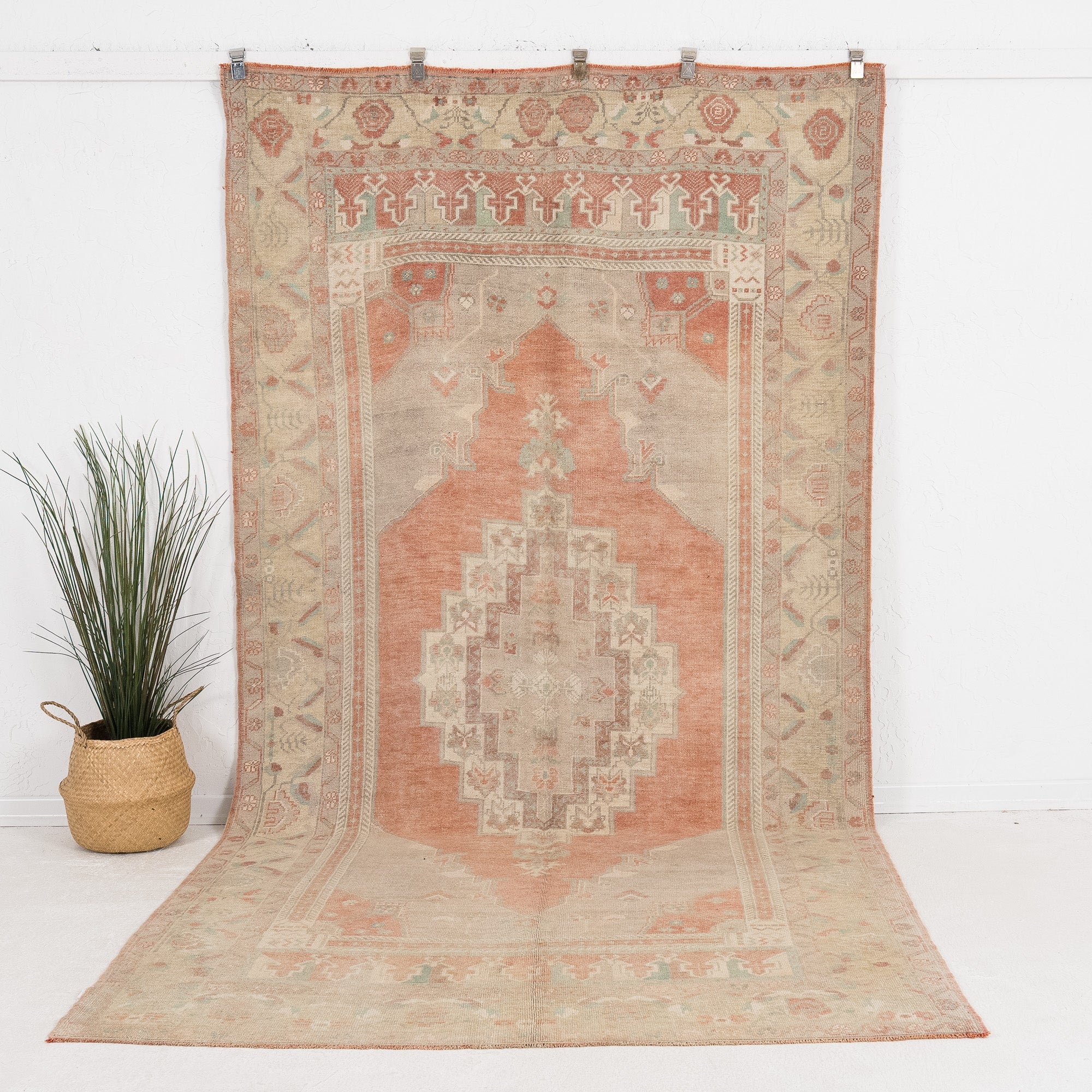 6' x 11' - Vintage Turkish Area Rug, Beige - Mariloria | Kuden Rugs