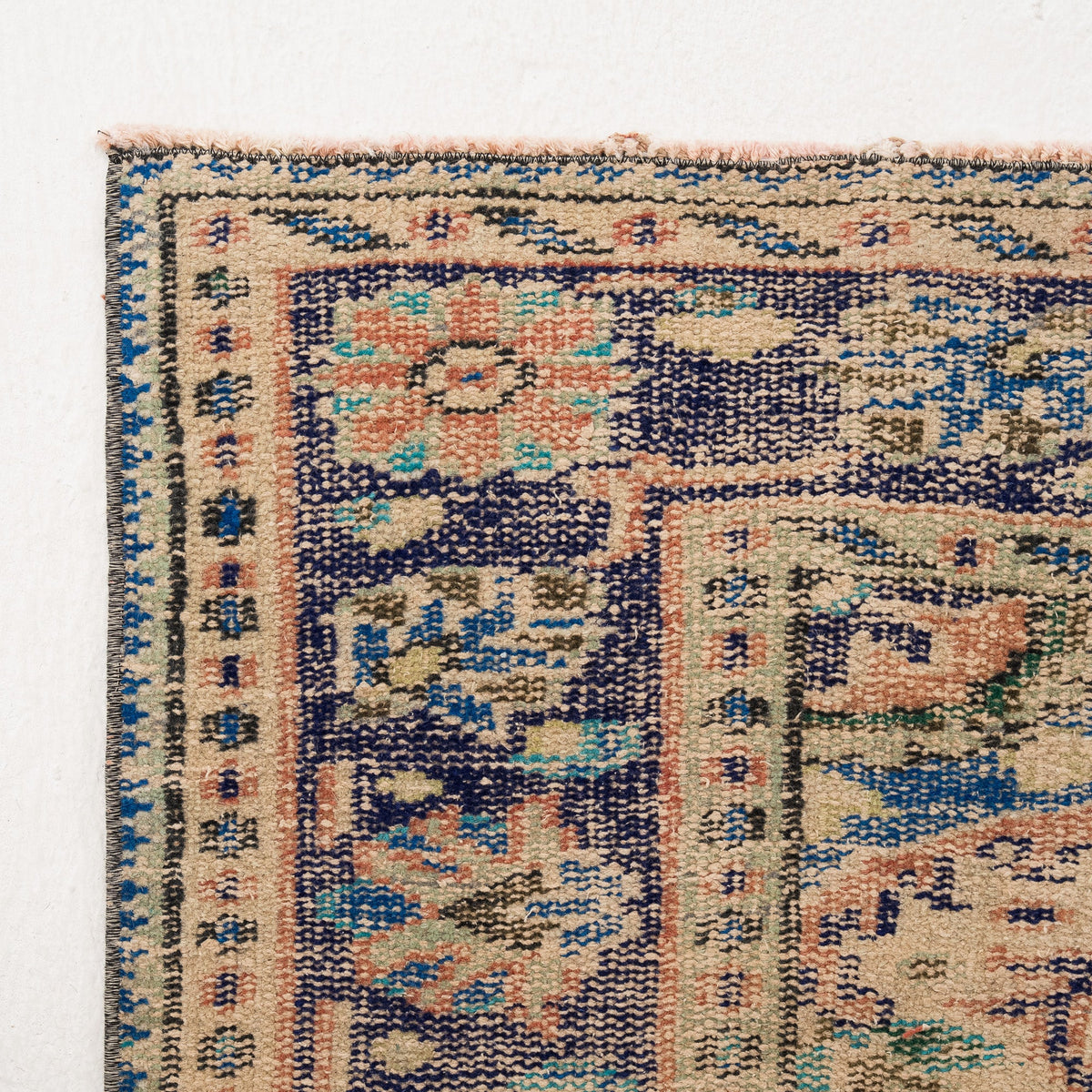 Solindra - Vintage Turkish Area Rug