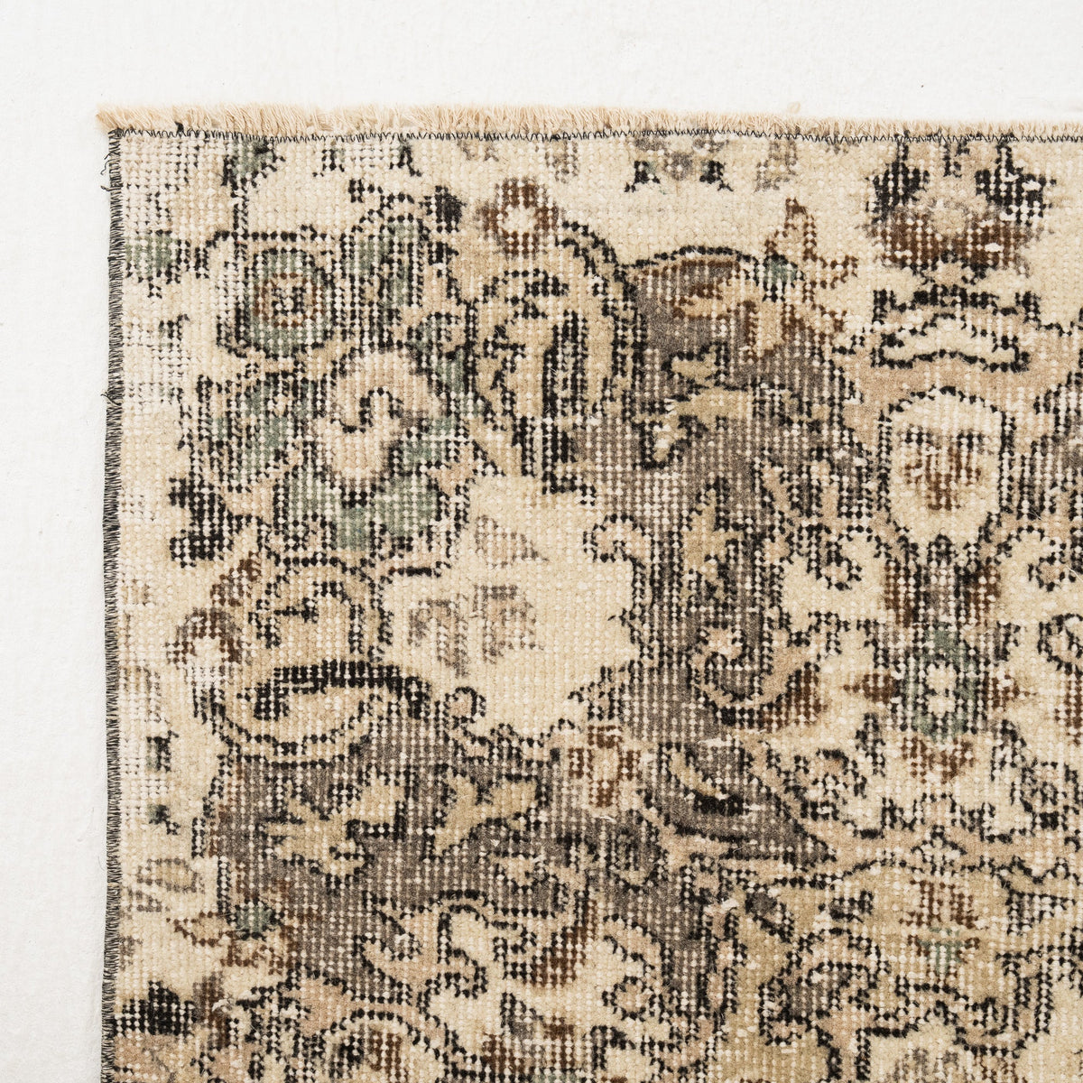 Jaloria - Vintage Turkish Area Rug