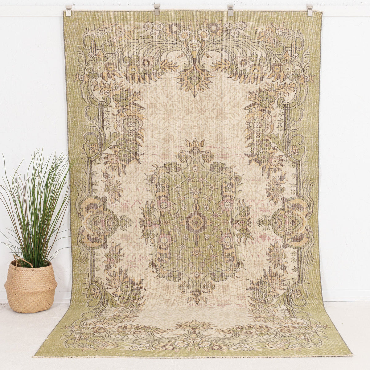 Amdira - Vintage Turkish Area Rug
