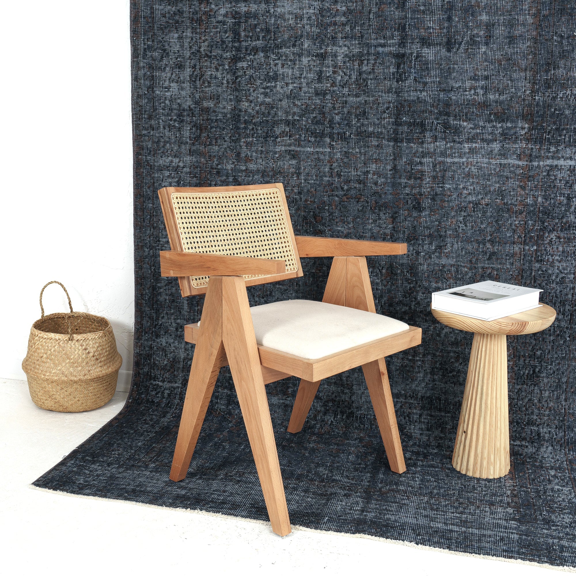 Thalindra - Classic Turkish Rug, Vintage Heritage