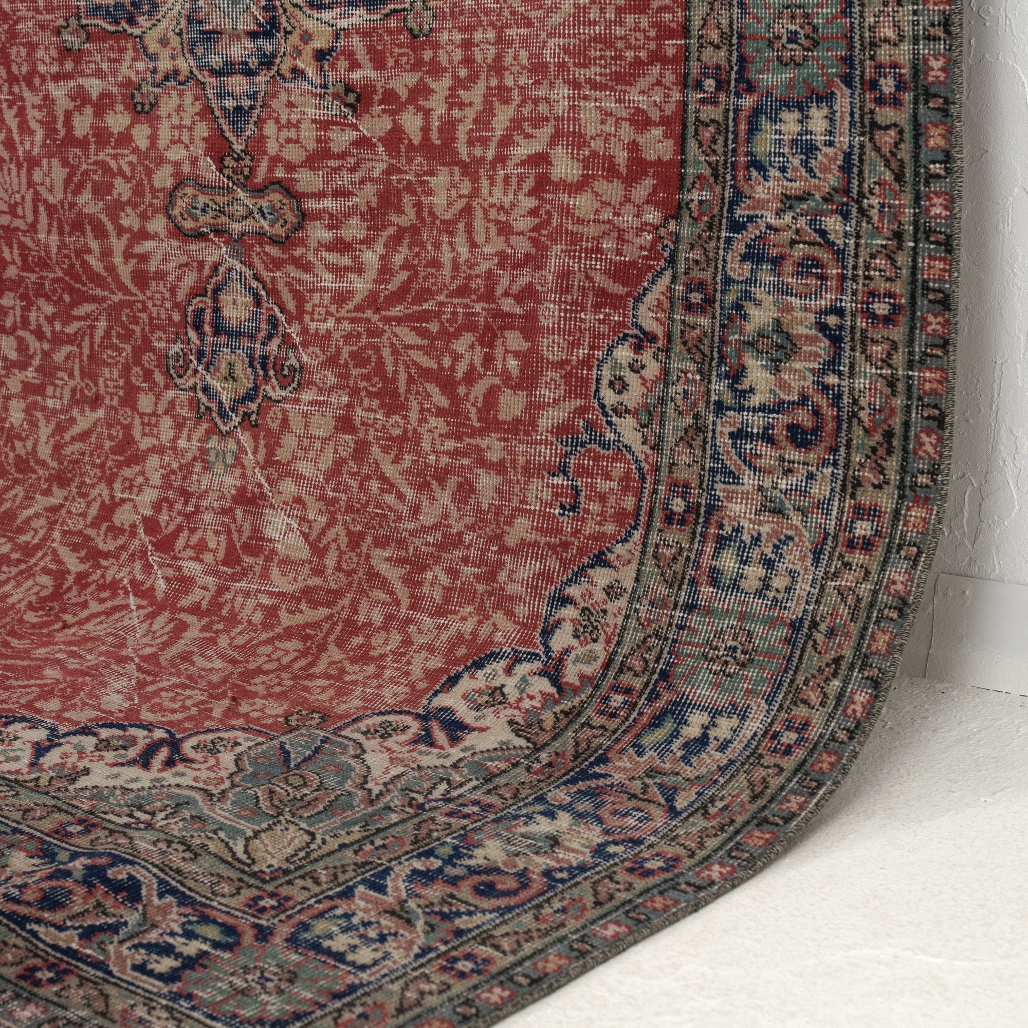Olivira - Living Room Rug, Elegant & Unique
