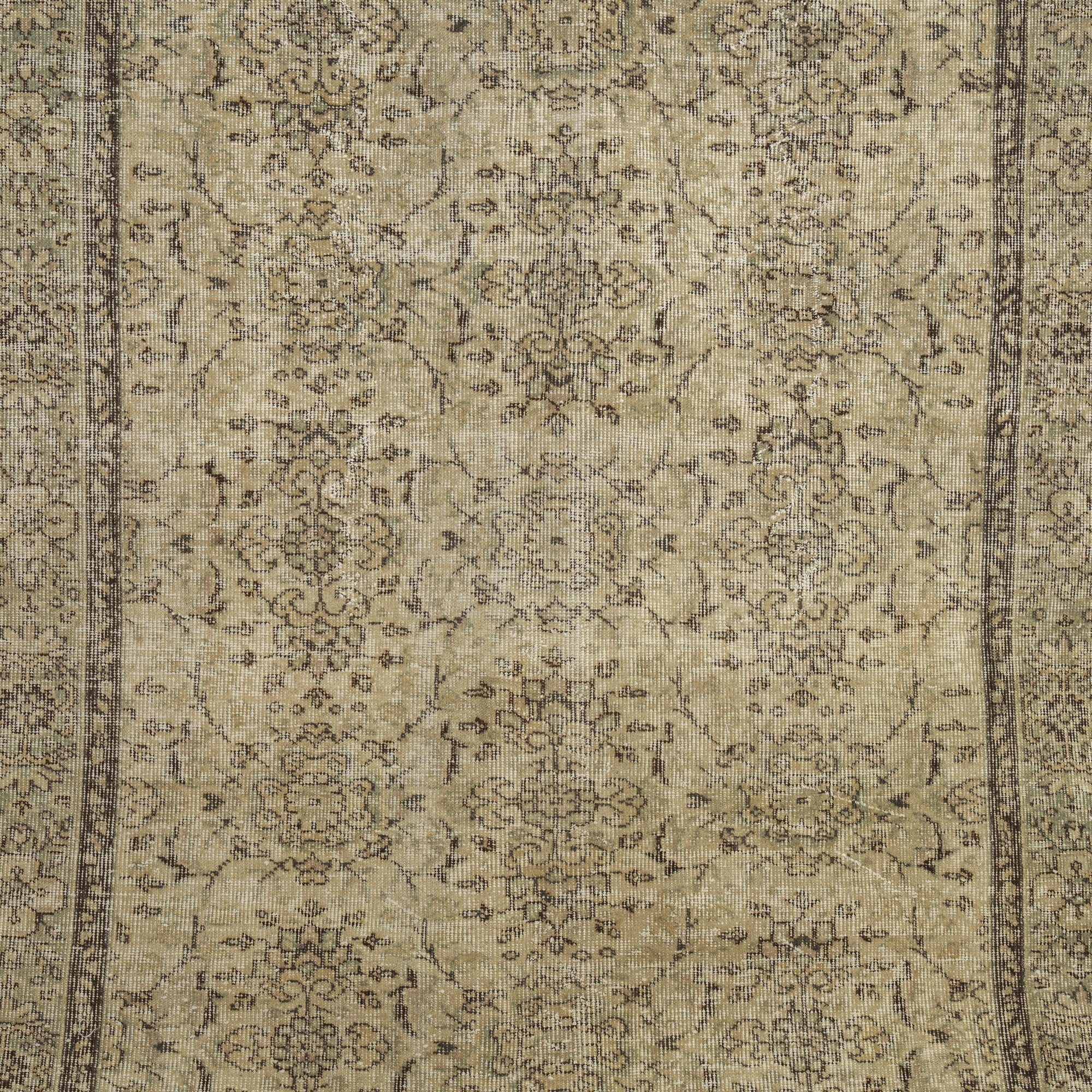 Thalassa - Handmade Turkish Rug, Rich in Tradition