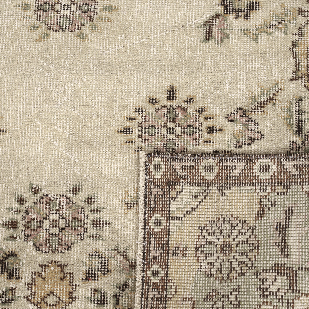 Coraline - Handmade Turkish Rug, Rich in Tradition