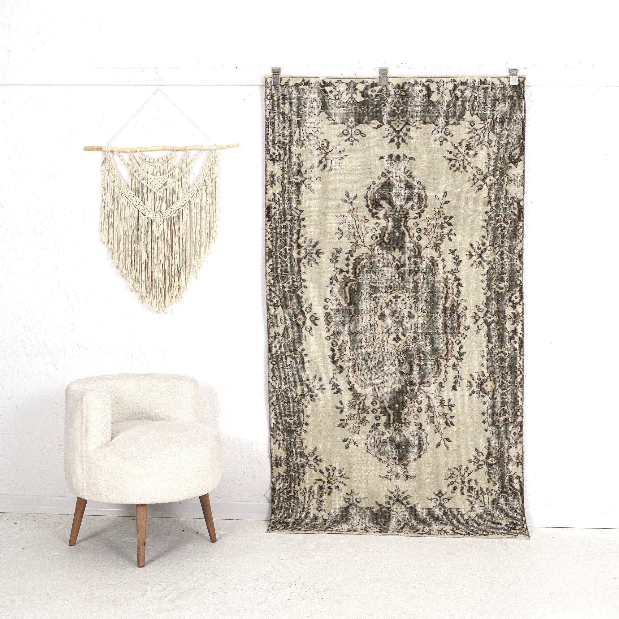Dania - Persian Rug, Handcrafted & Timeless