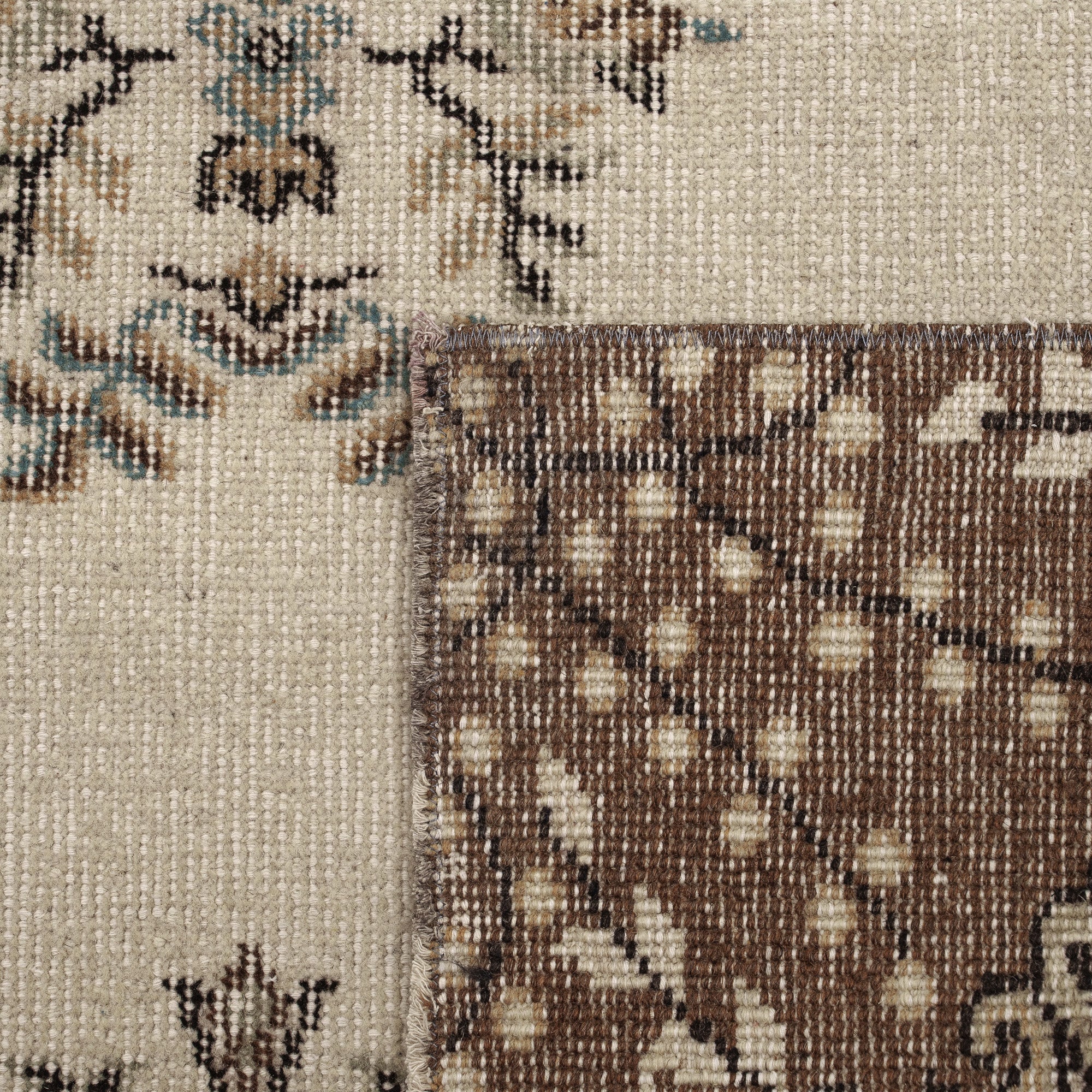 Dilys - Turkish Rug, Authentic and Vintage