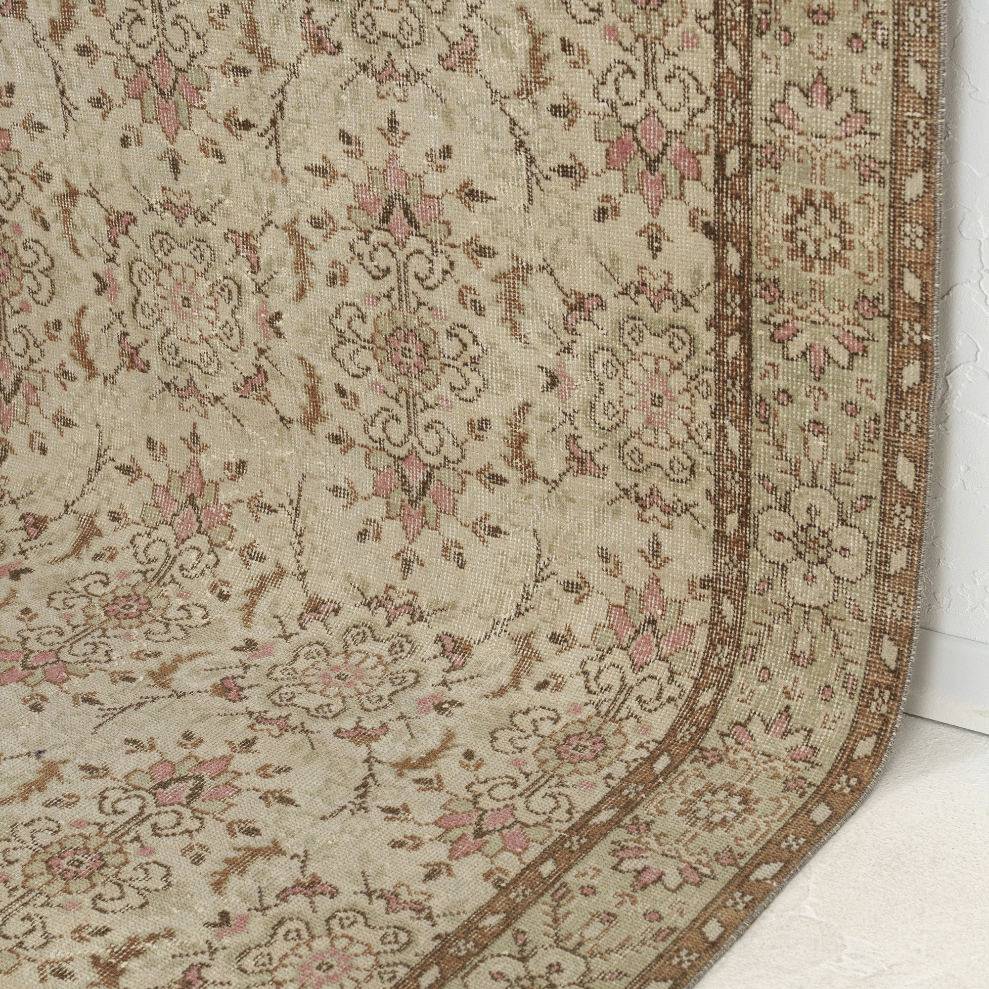 Tallys - Classic Turkish Rug, Vintage Heritage