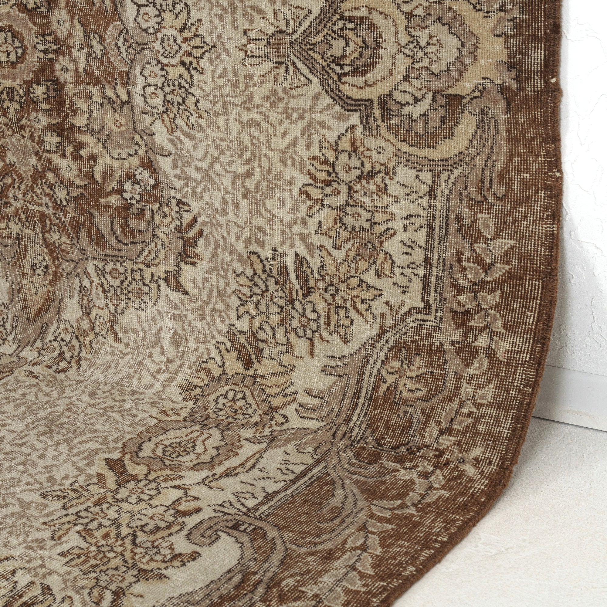 Gilberta - Vintage Persian Rug, Handwoven Masterpiece