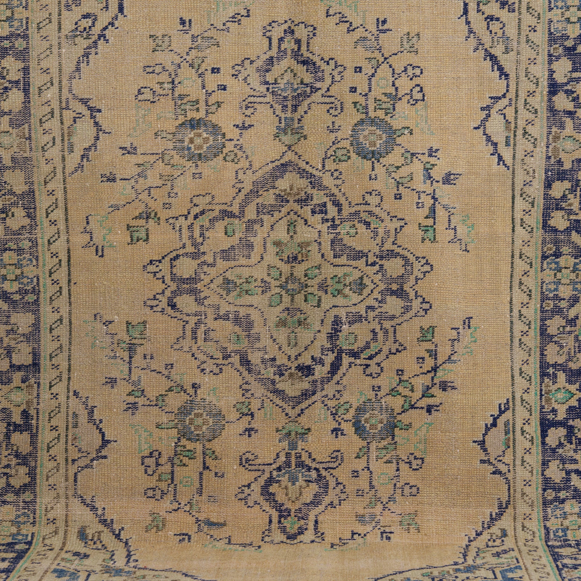 6x9 Vintage Rug